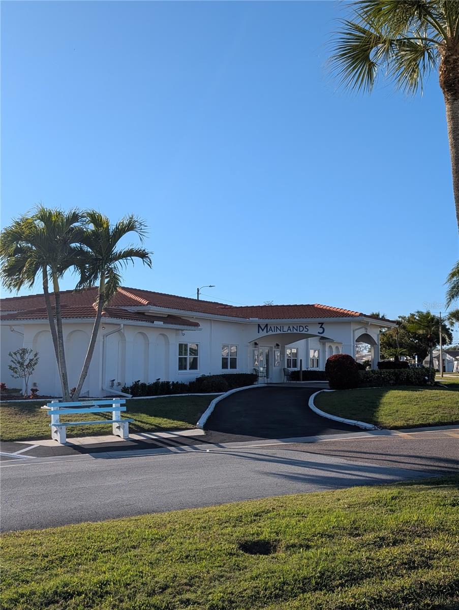 Image 8 of 77 For 9946 39th Way N