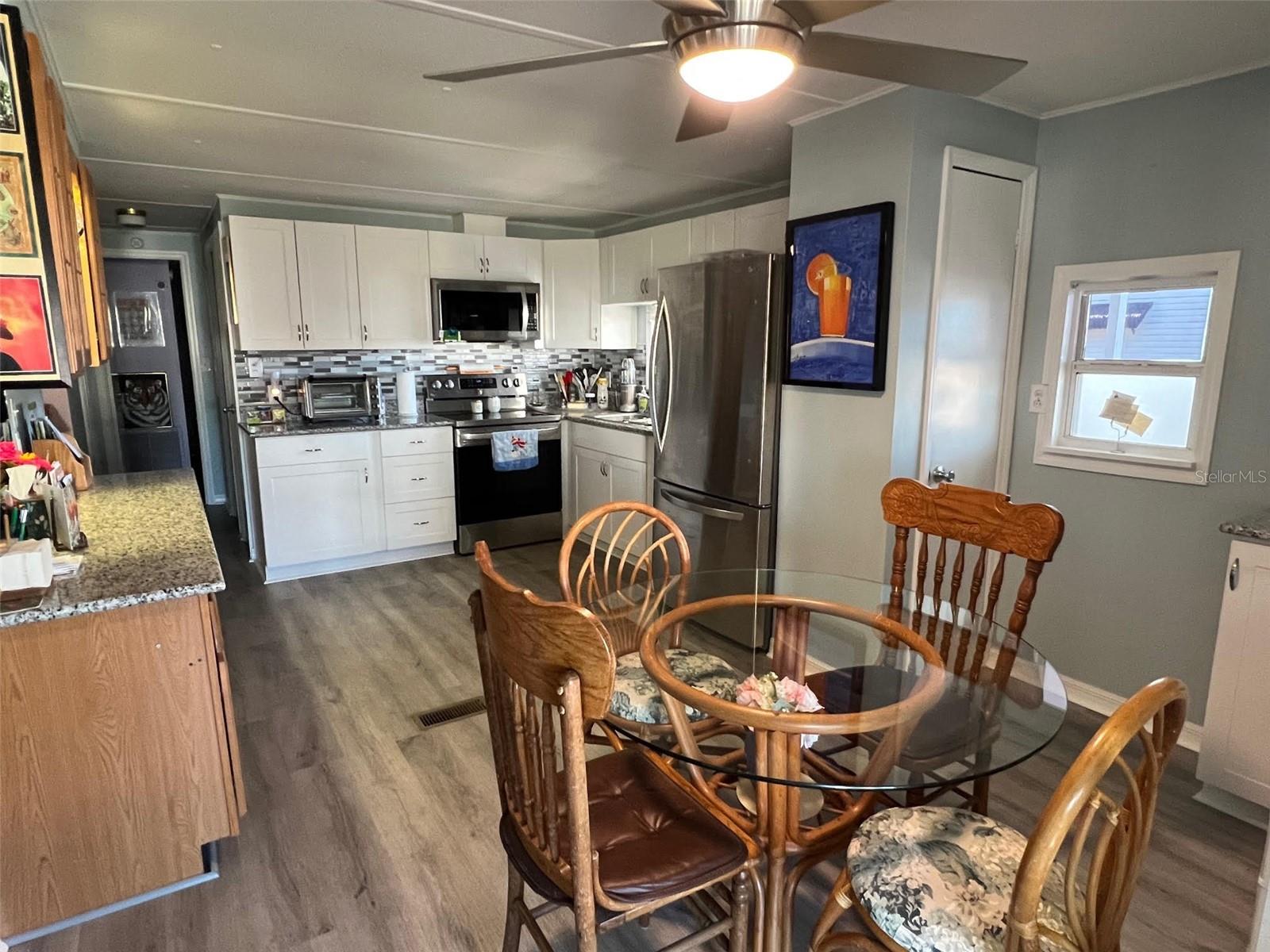 Image 12 of 26 For 12651 Seminole Boulevard 28a