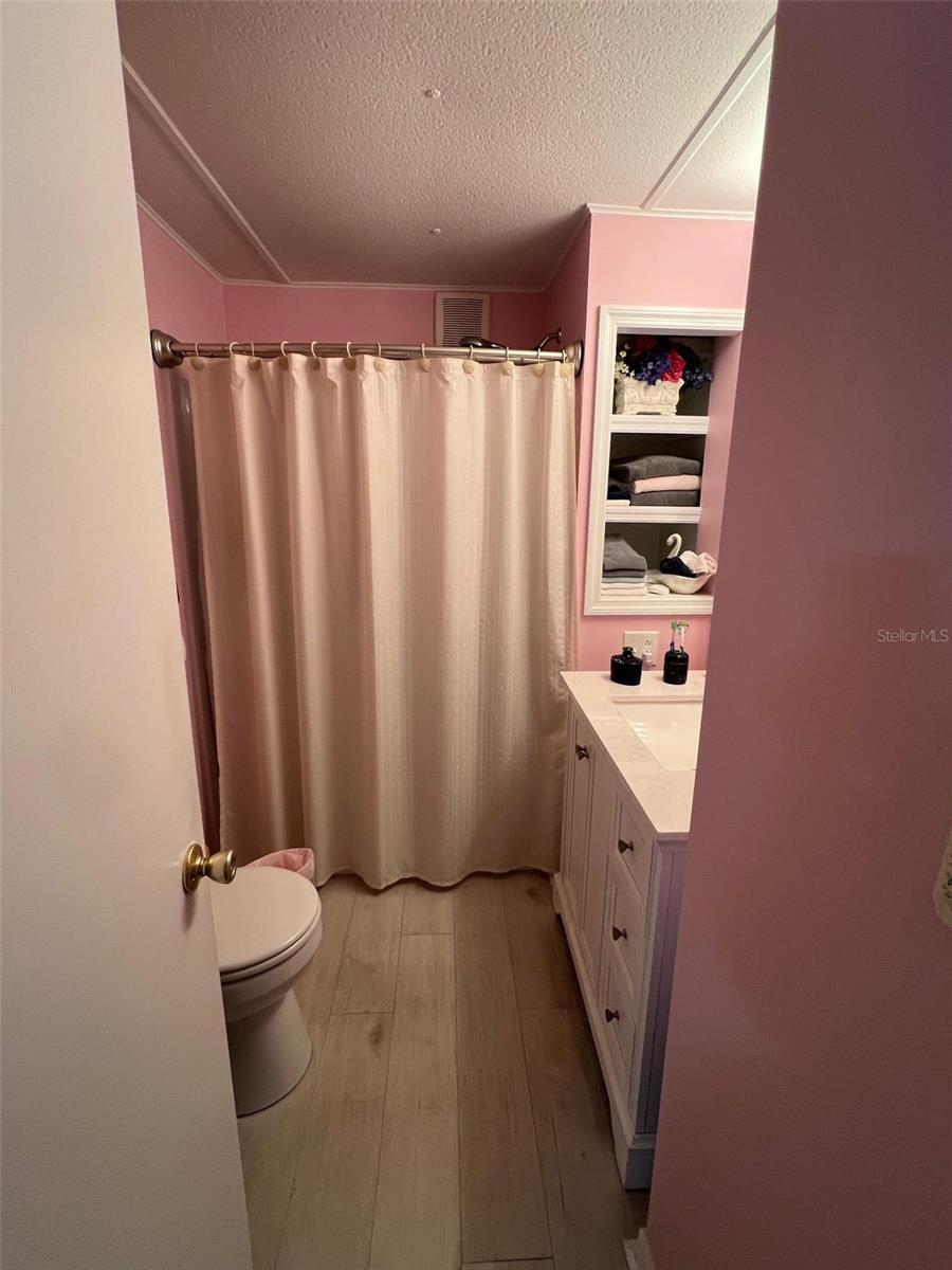 Image 17 of 26 For 12651 Seminole Boulevard 28a