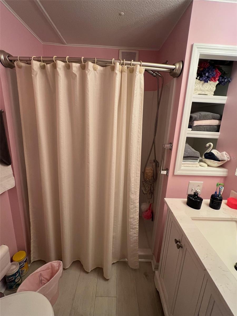 Image 18 of 26 For 12651 Seminole Boulevard 28a