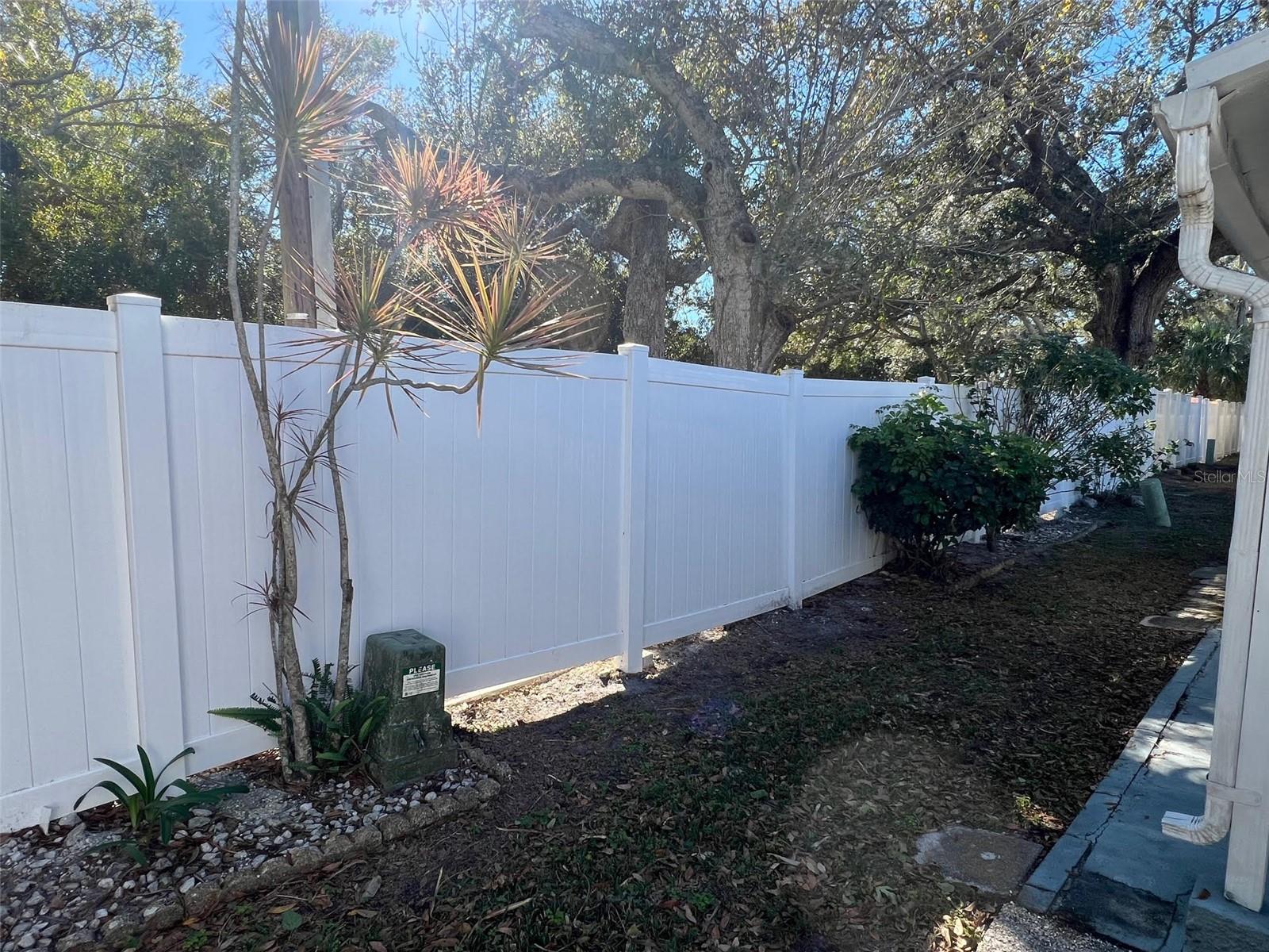 Image 7 of 26 For 12651 Seminole Boulevard 28a