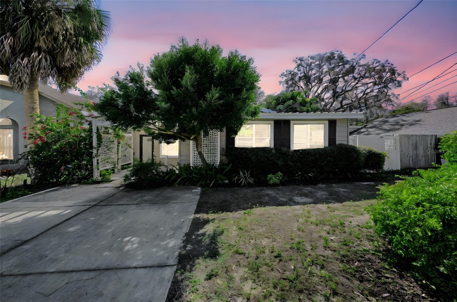 Details for 1122 Oakwood Street, TARPON SPRINGS, FL 34689