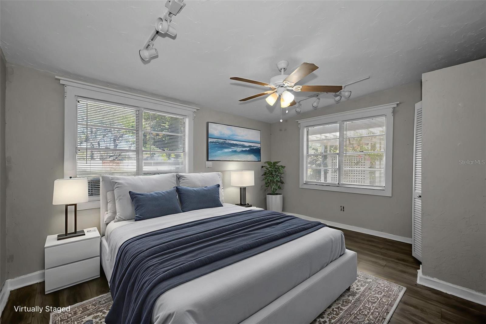 Image 19 of 27 For 1122 Oakwood Street