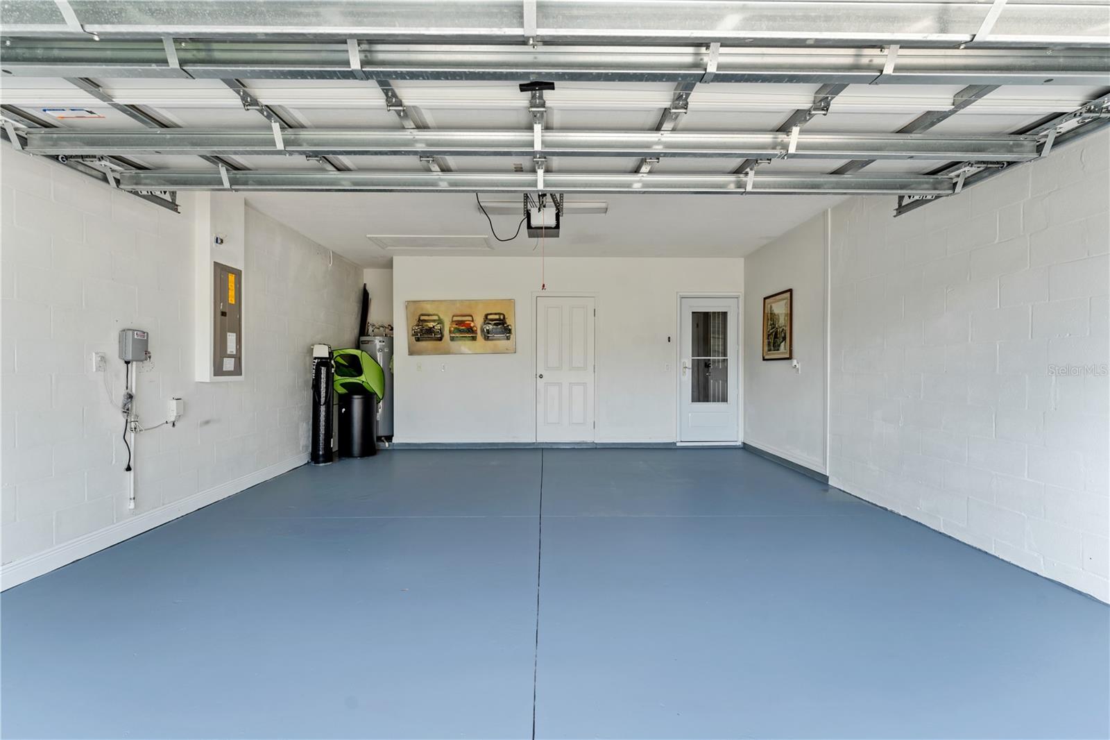 Listing photo id 19 for 6729 Boulder Run Loop