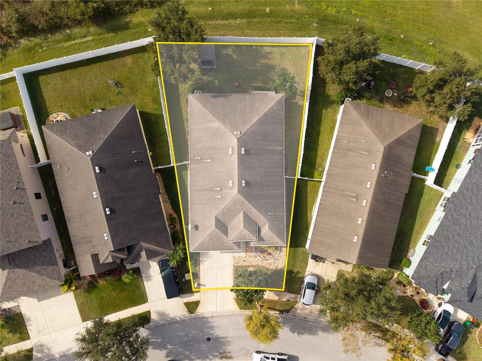 Listing photo id 1 for 6729 Boulder Run Loop