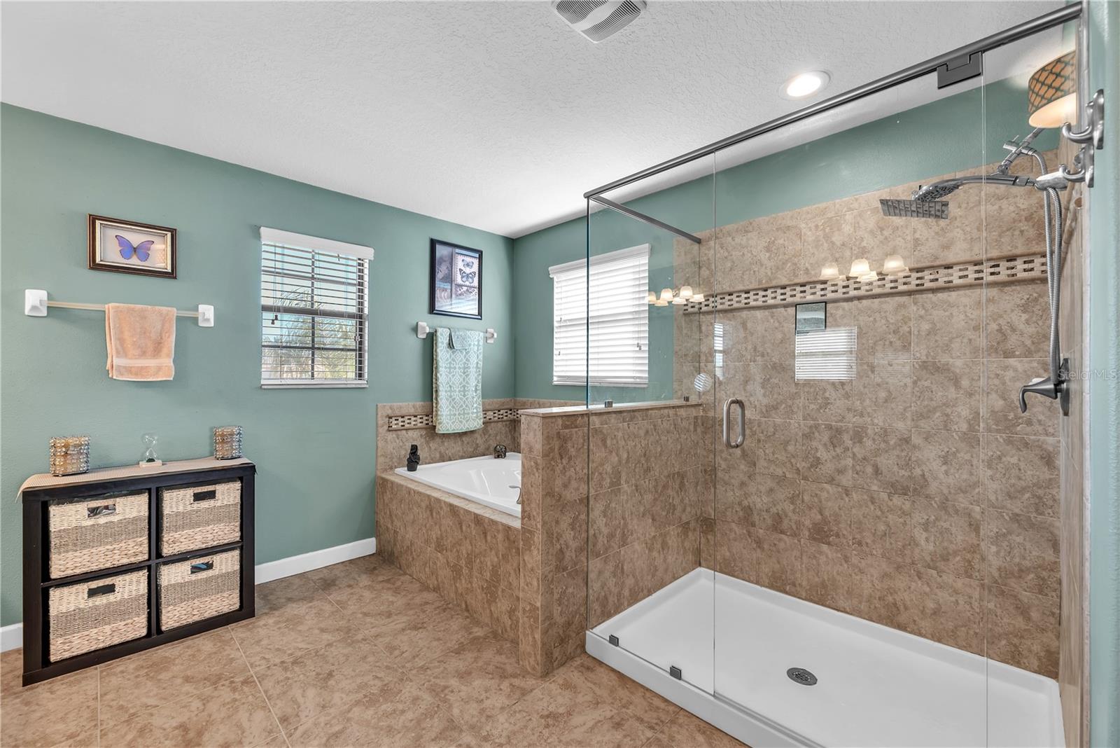 Image 28 of 51 For 20006 Satin Leaf Avenue