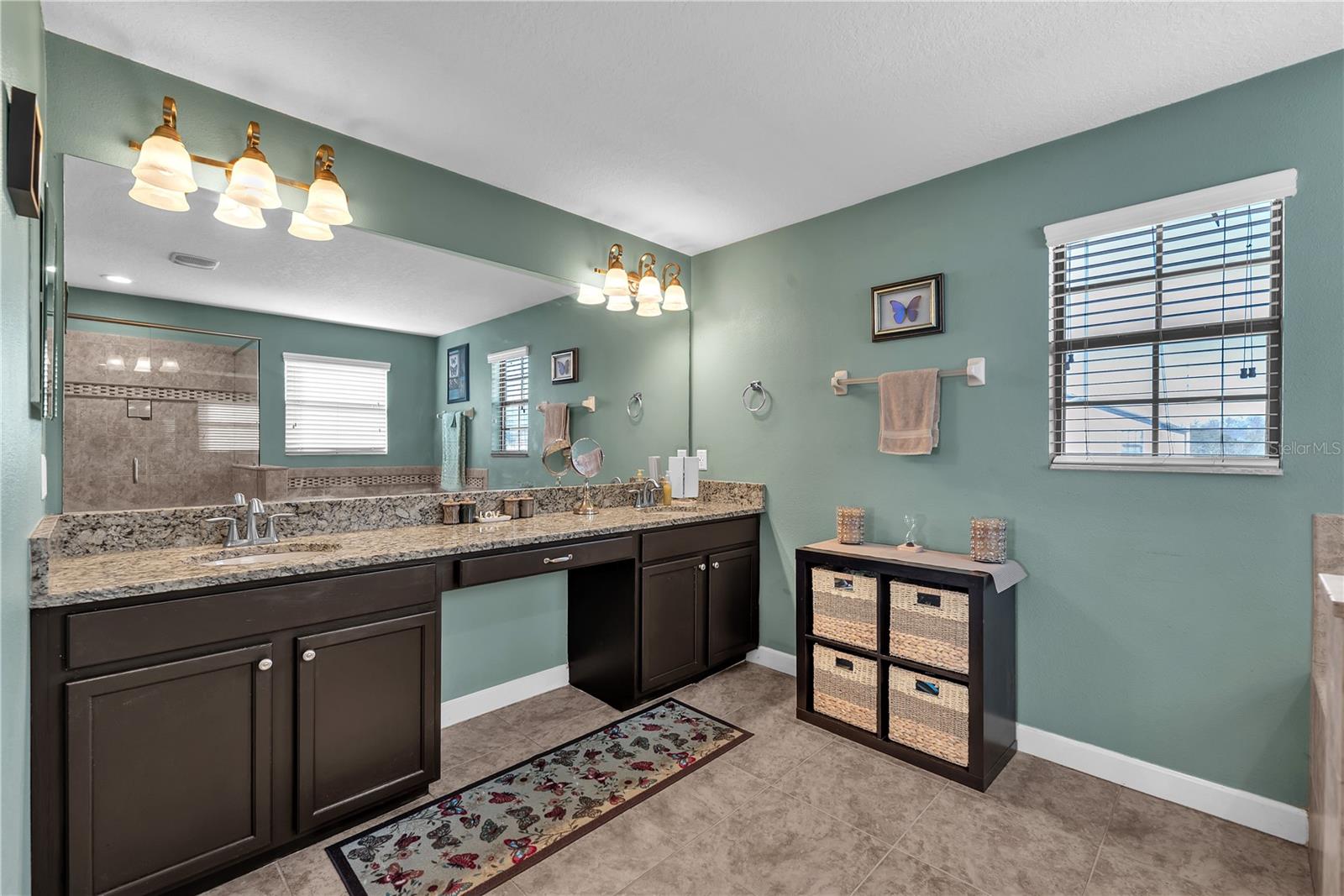 Image 29 of 51 For 20006 Satin Leaf Avenue