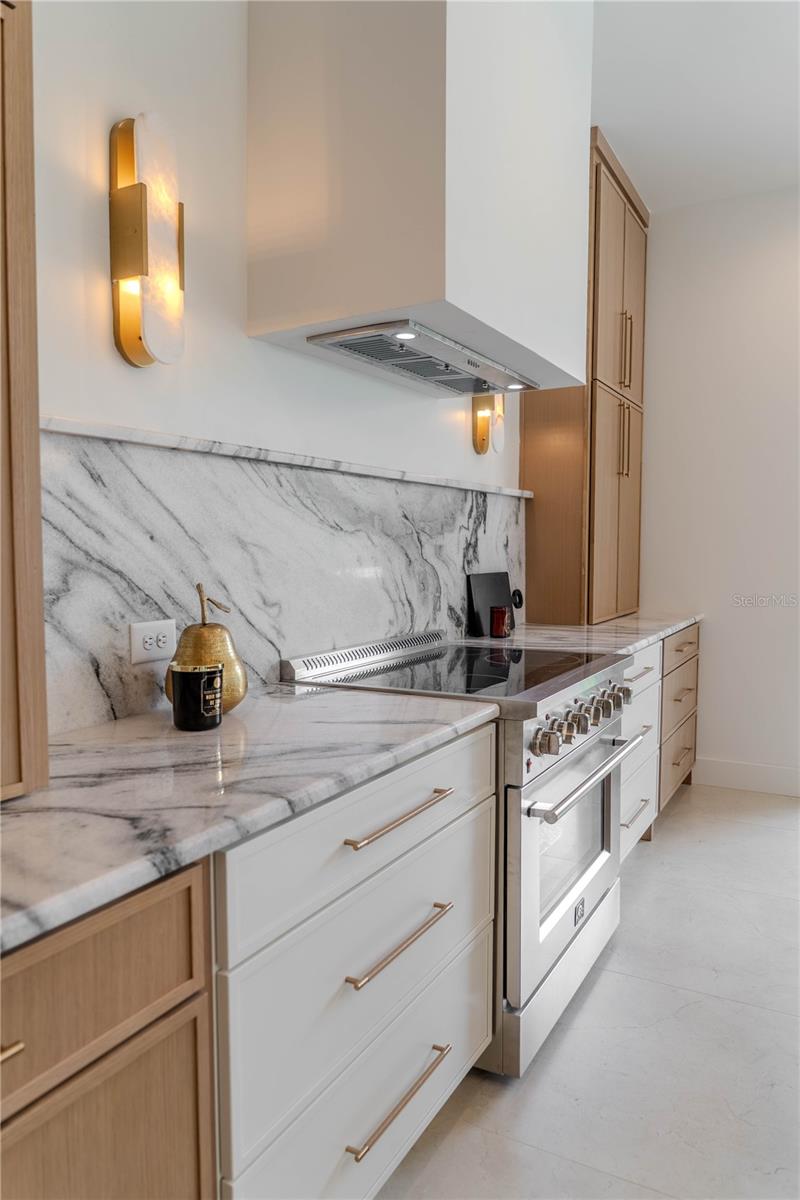 Image 14 of 41 For 4502 Shamrock Road