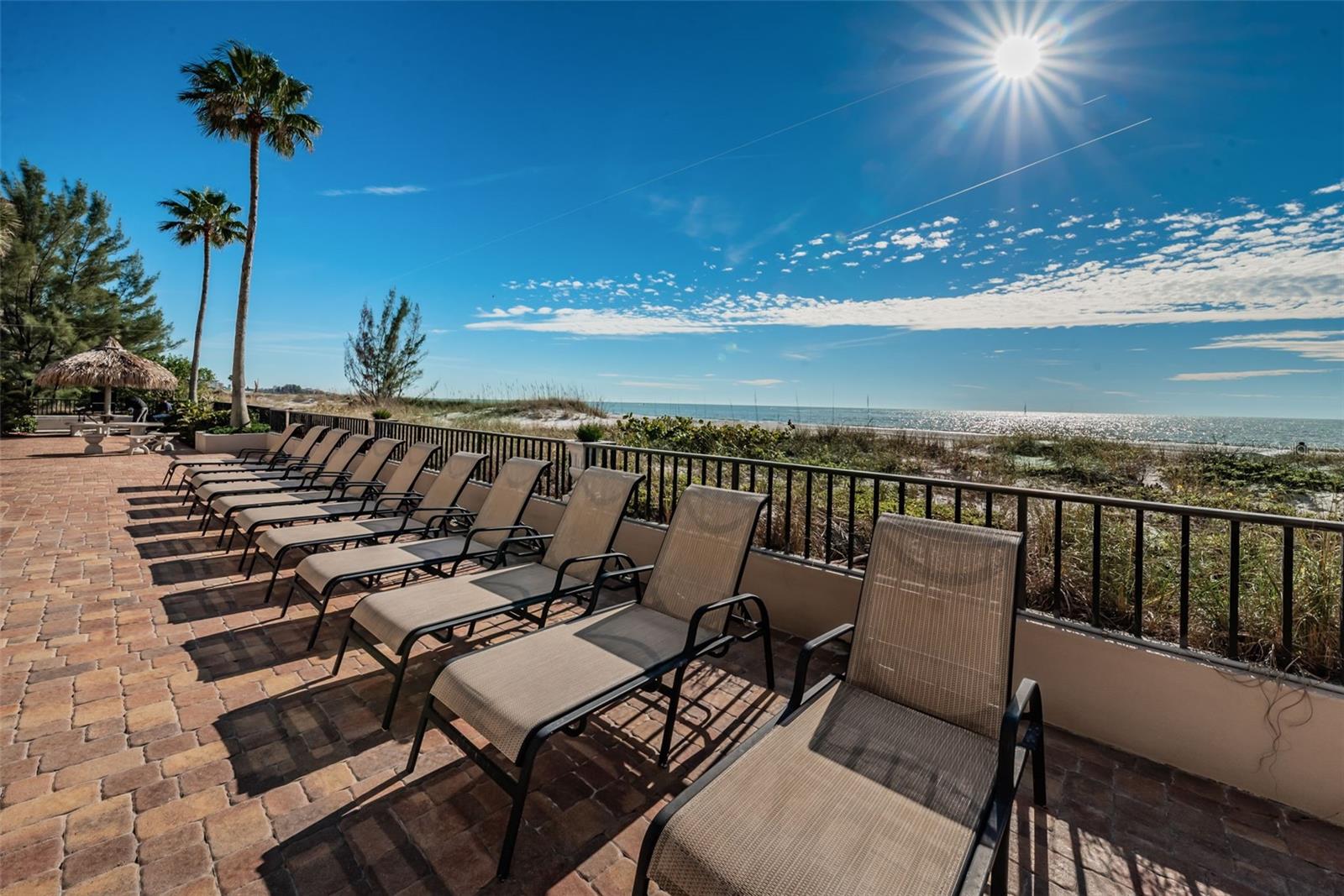 Image 45 of 70 For 13650 Gulf Boulevard 401