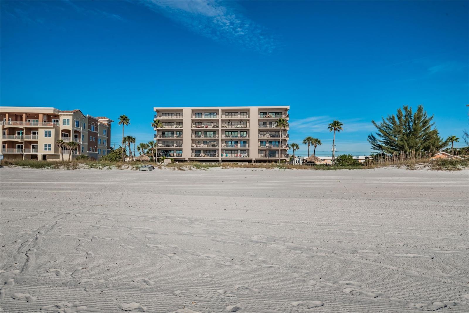 Image 67 of 70 For 13650 Gulf Boulevard 401