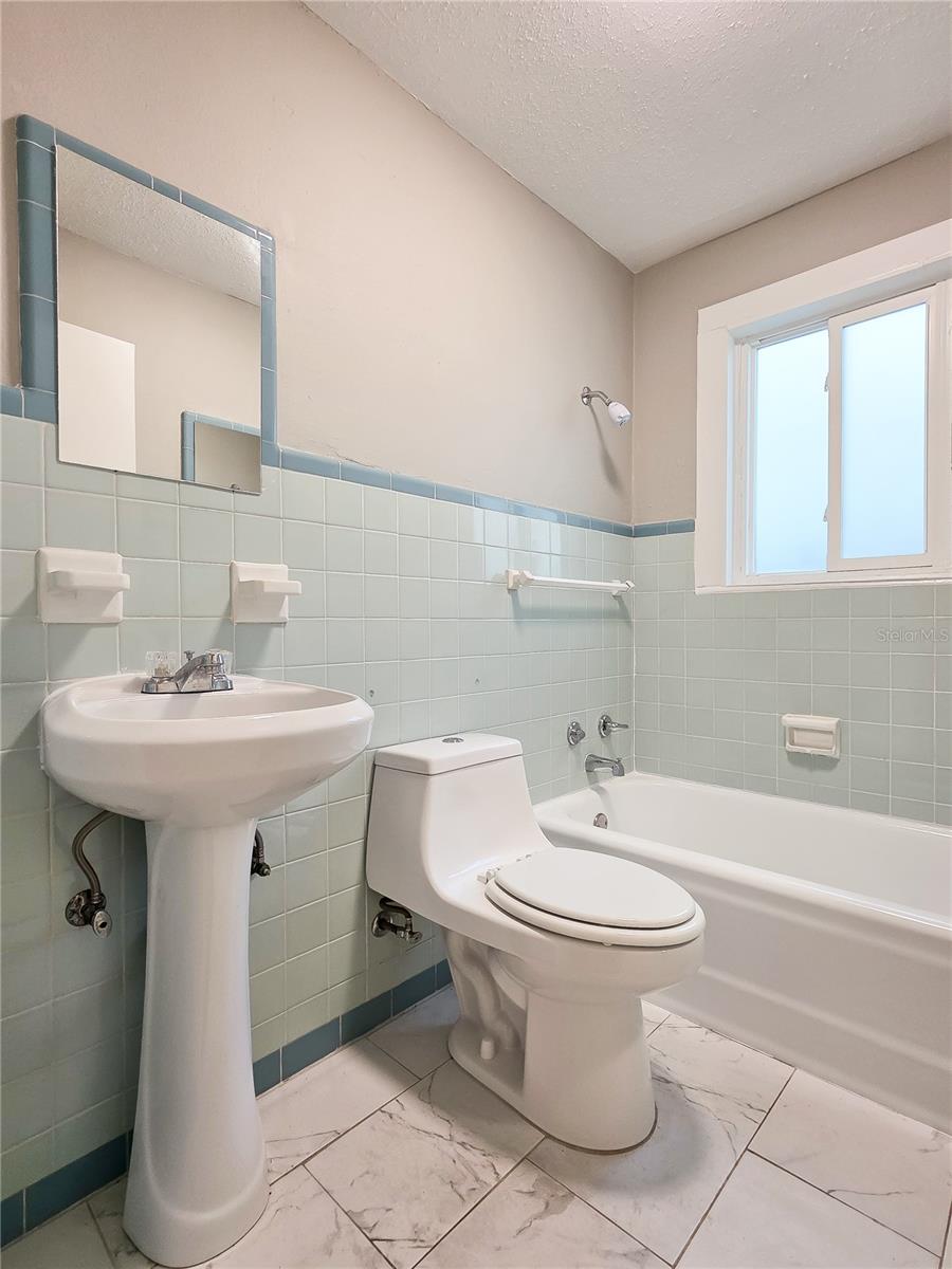 Image 14 of 21 For 3336 Carlisle Avenue S