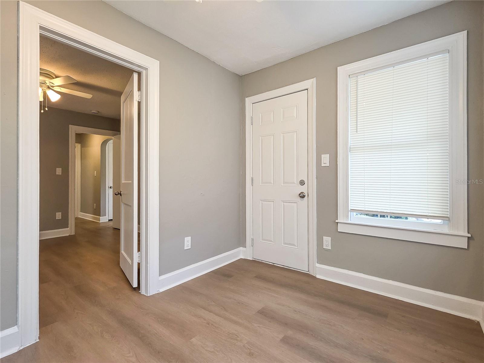 Image 18 of 21 For 3336 Carlisle Avenue S