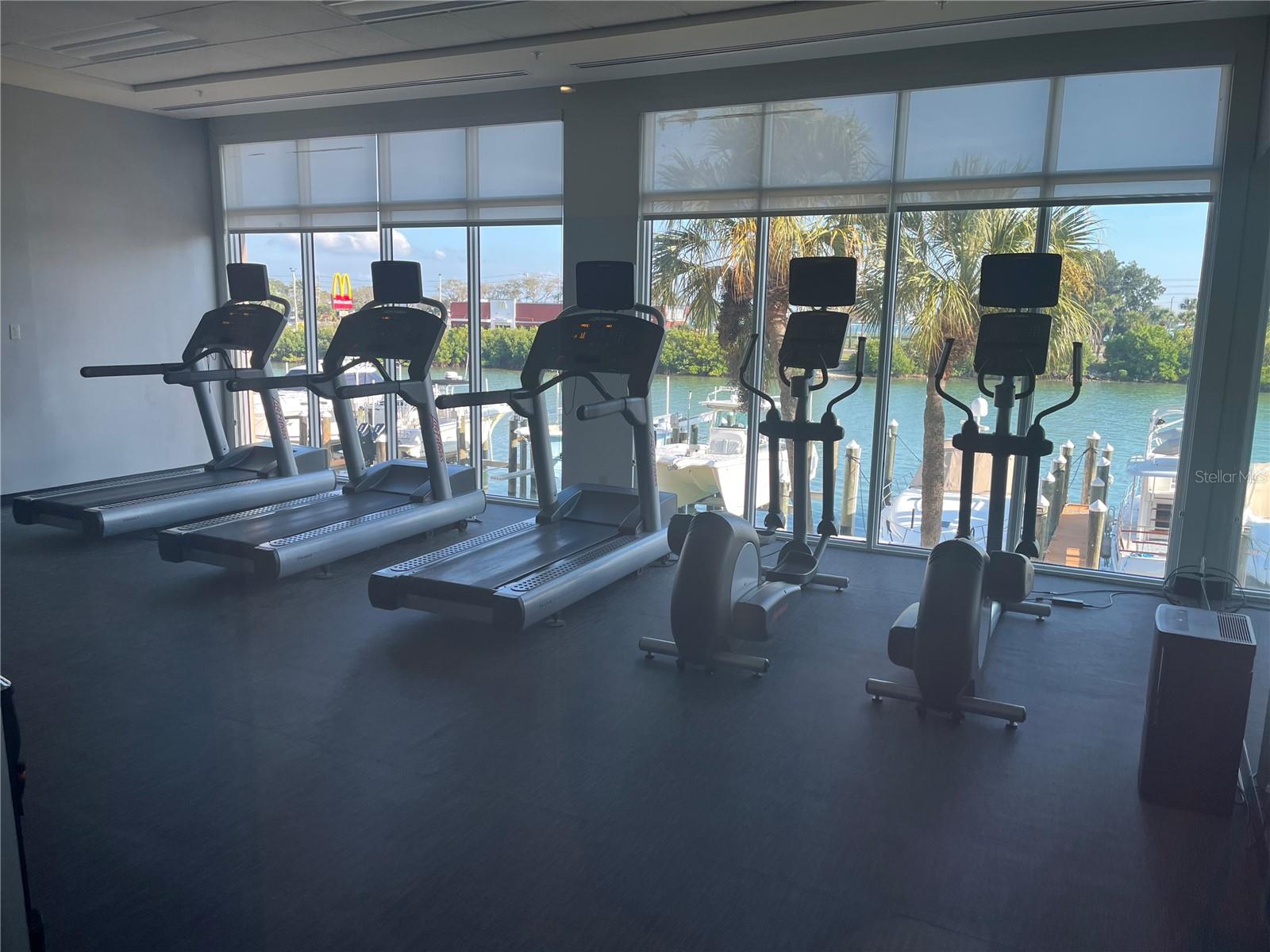 Image 5 of 12 For 601 American Legion Drive 3