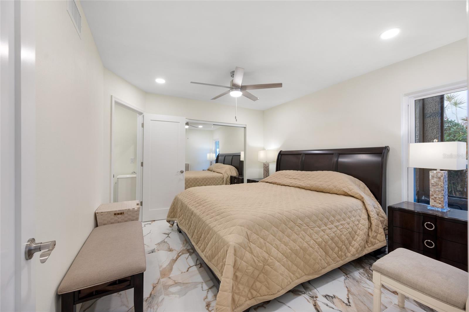 Image 10 of 33 For 240 Medallion Boulevard A