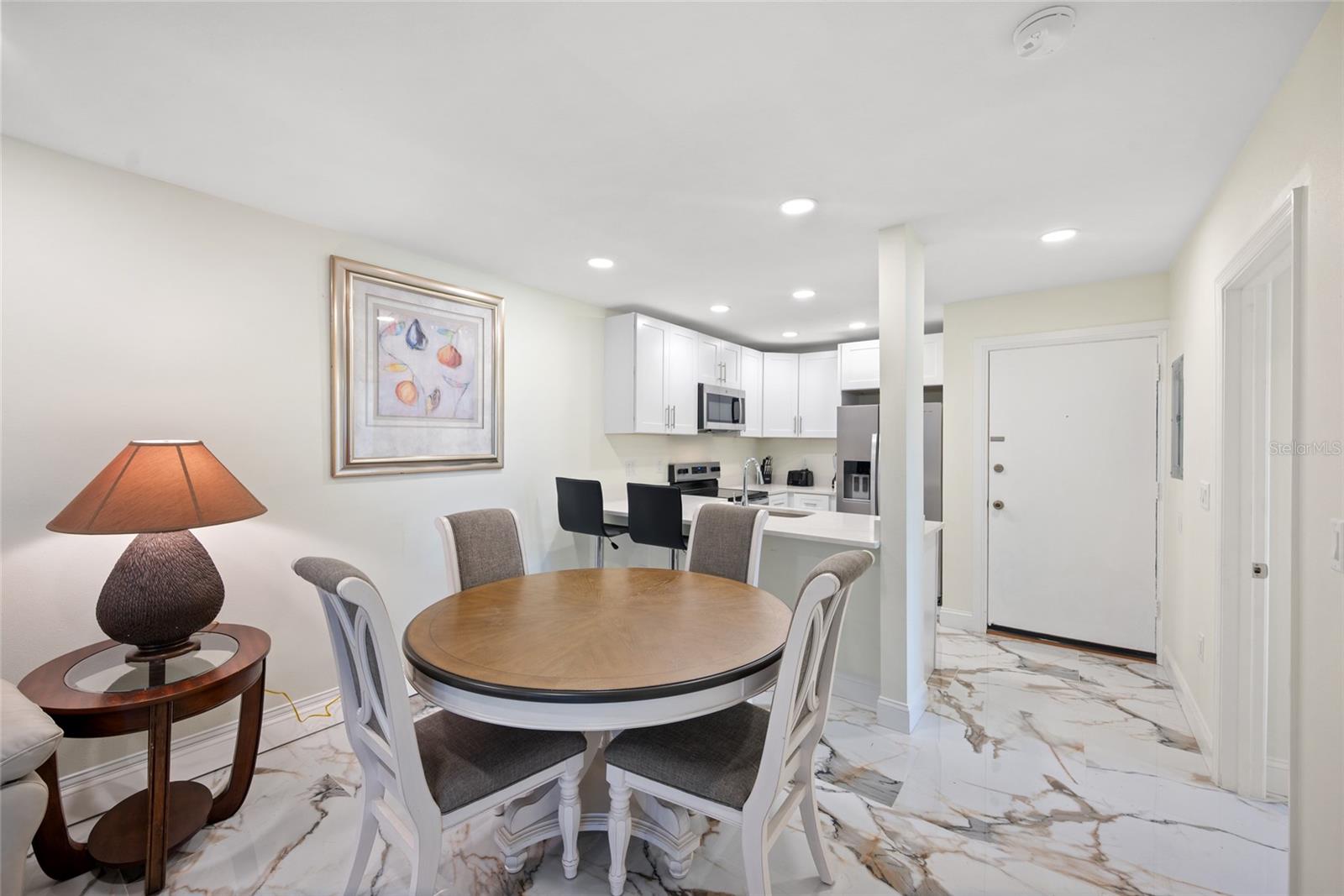 Image 4 of 33 For 240 Medallion Boulevard A