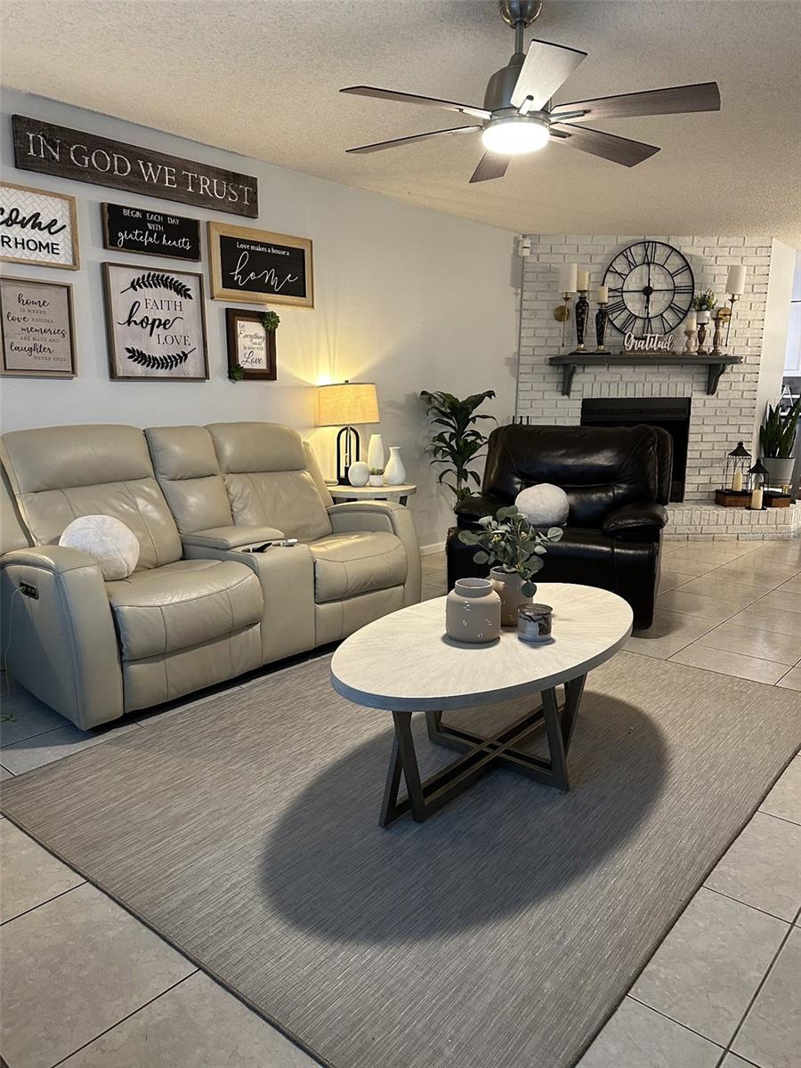 Image 2 of 19 For 2338 Ridgeview Drive