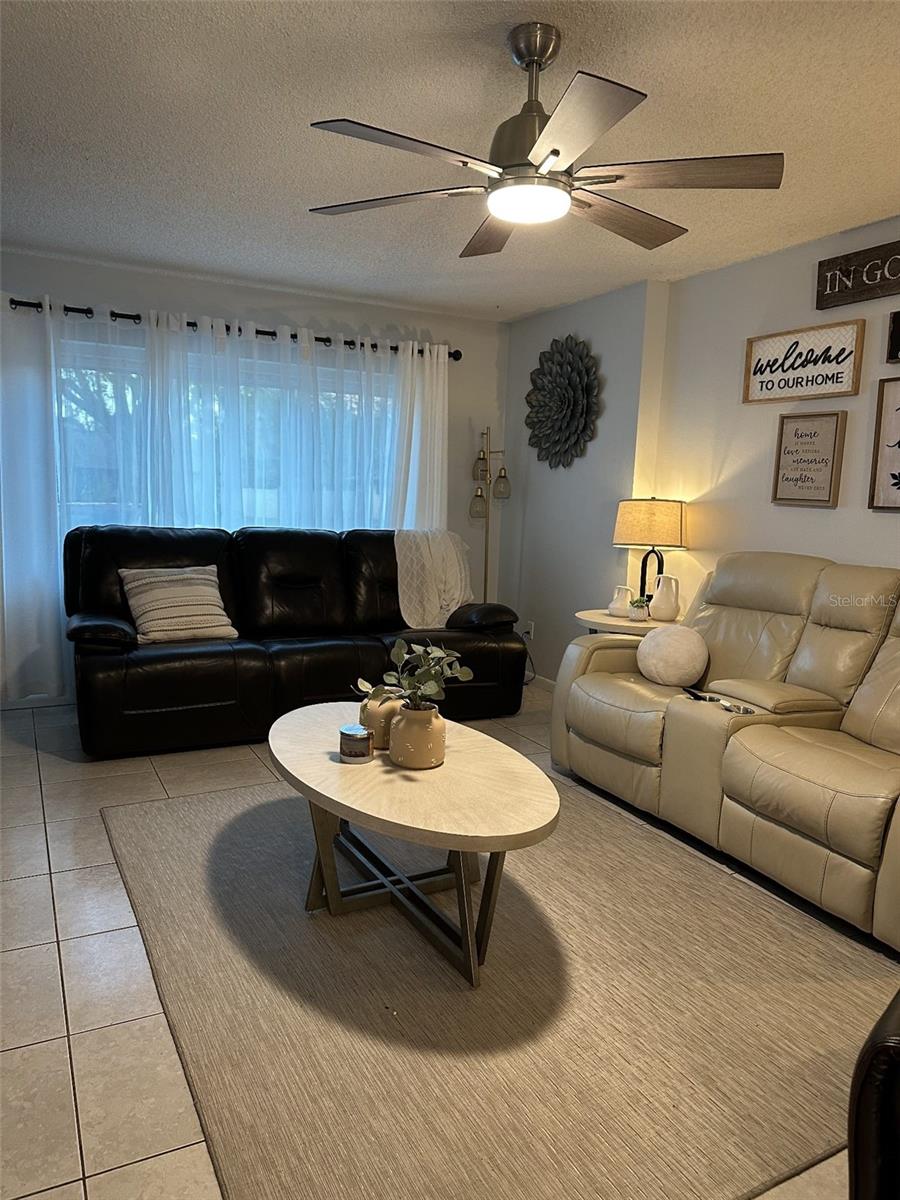 Image 4 of 19 For 2338 Ridgeview Drive