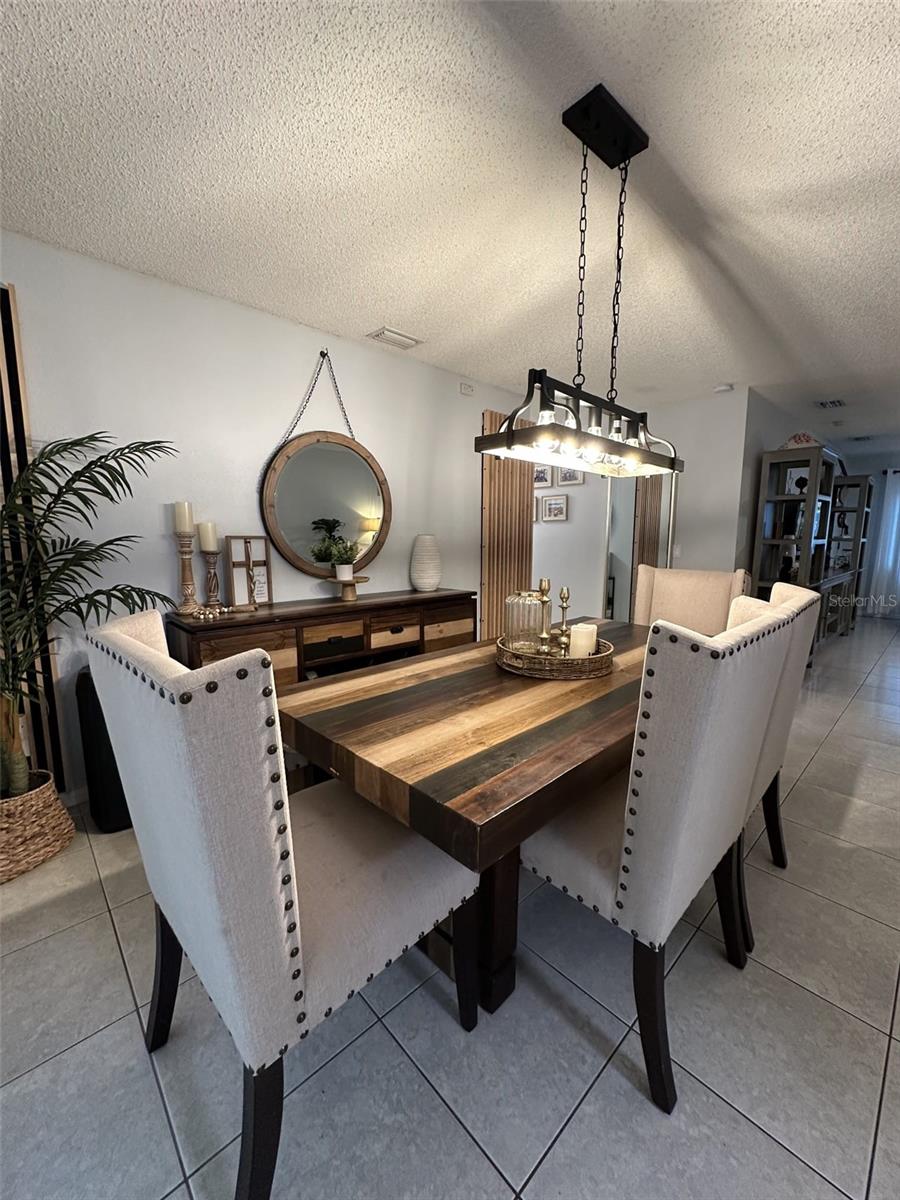 Image 5 of 19 For 2338 Ridgeview Drive