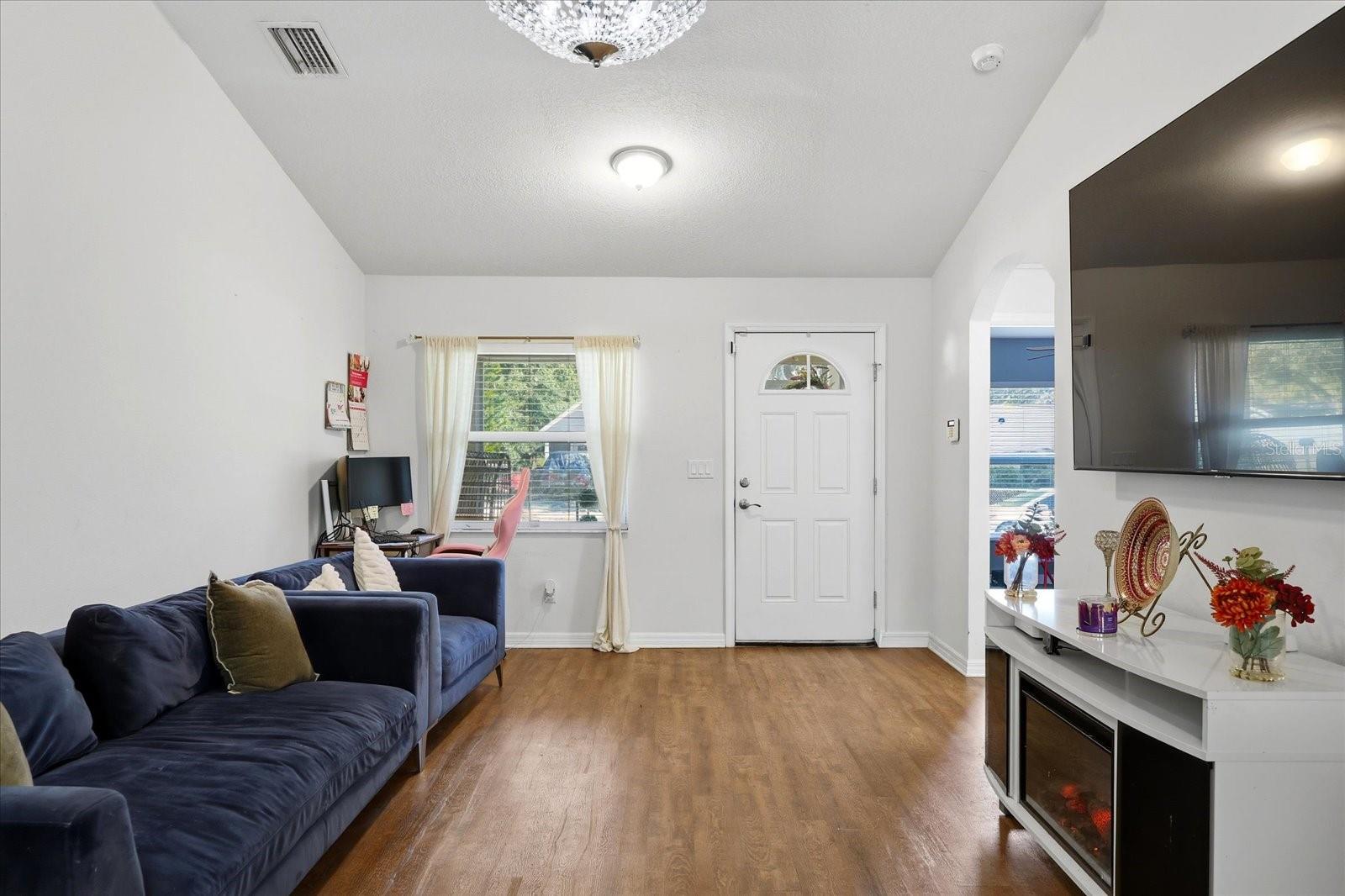 Image 6 of 31 For 8118 19th Street