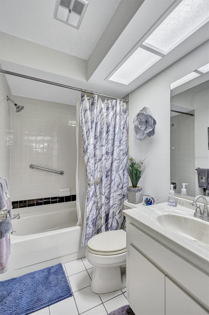 Image 15 of 79 For 2231 Lark Circle E F