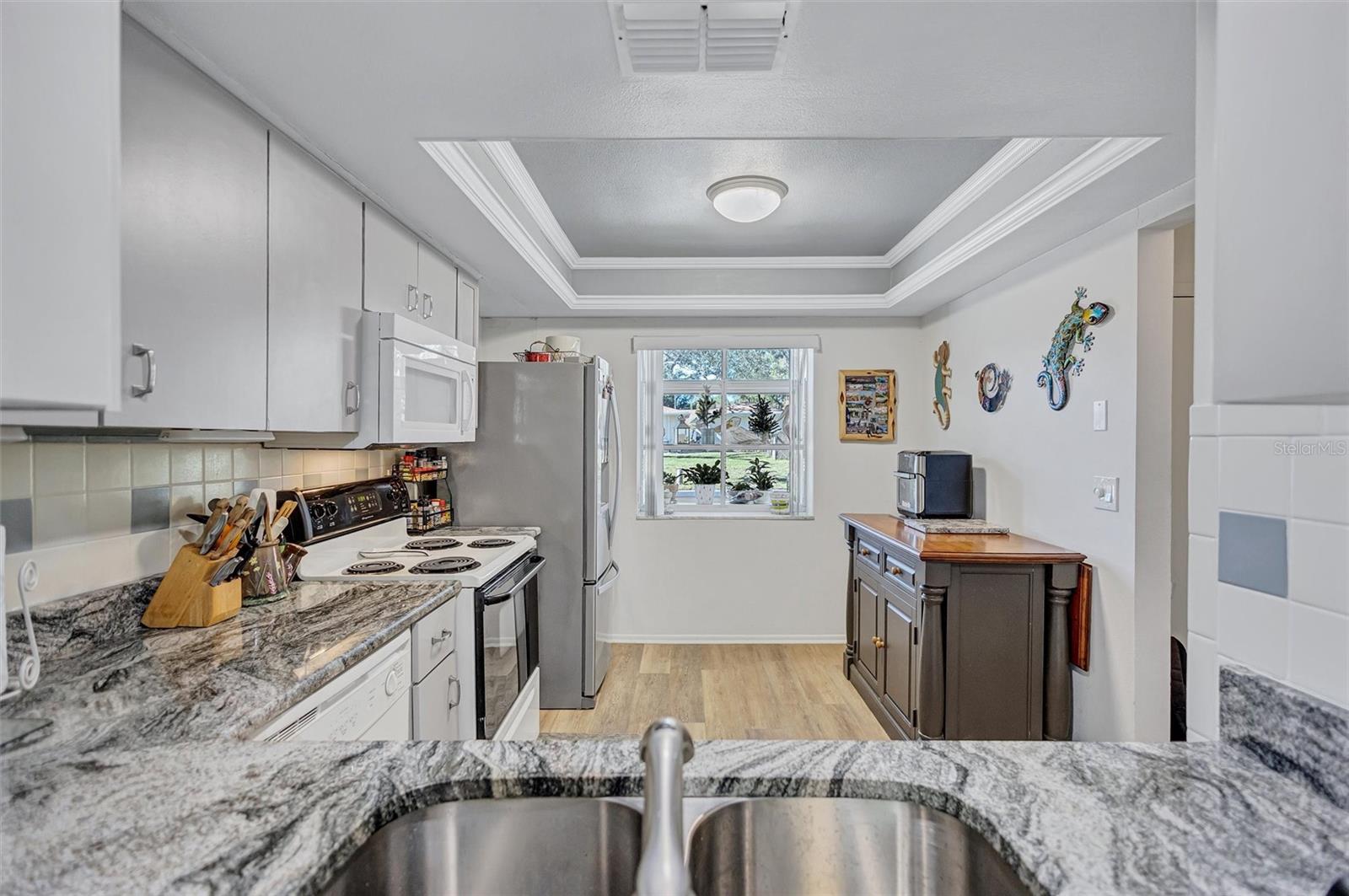 Image 6 of 79 For 2231 Lark Circle E F