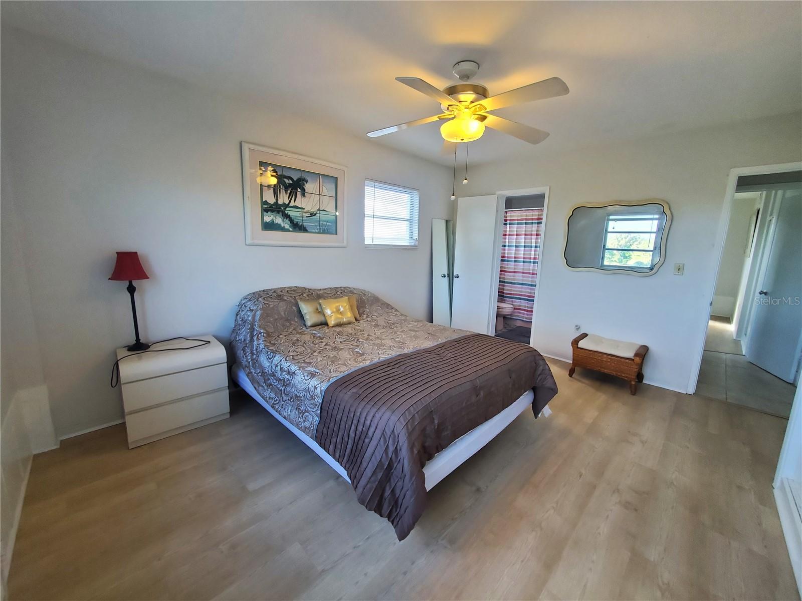 Image 9 of 18 For 200 Betty Lane 3a