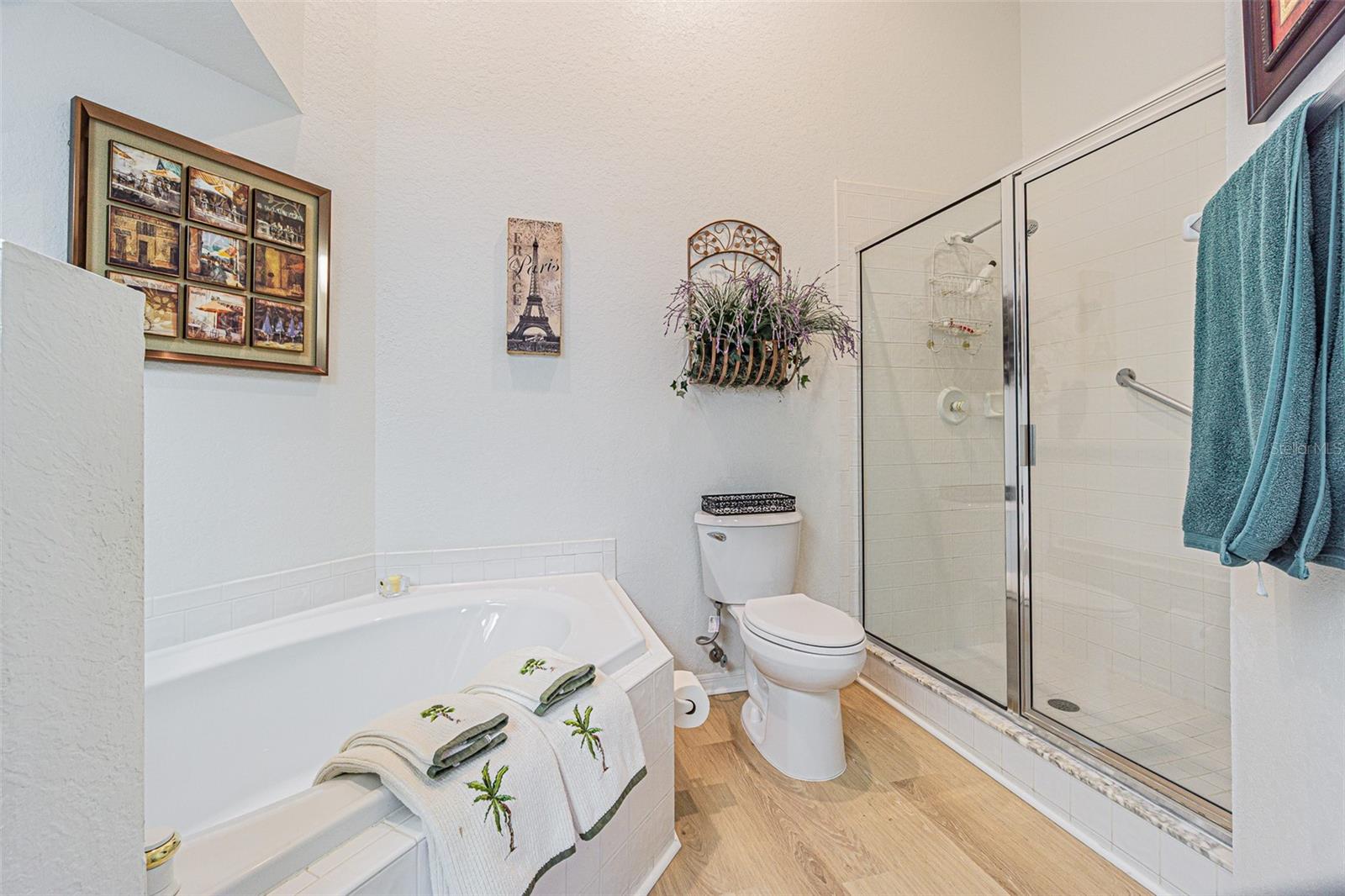 Image 9 of 32 For 21502 Woodstork Lane