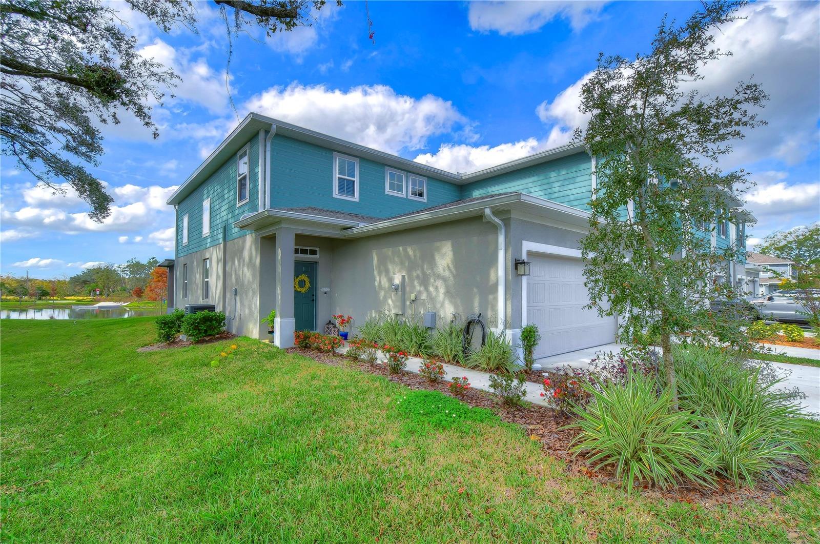 Image 2 of 66 For 2938 Rambler Ivy Loop