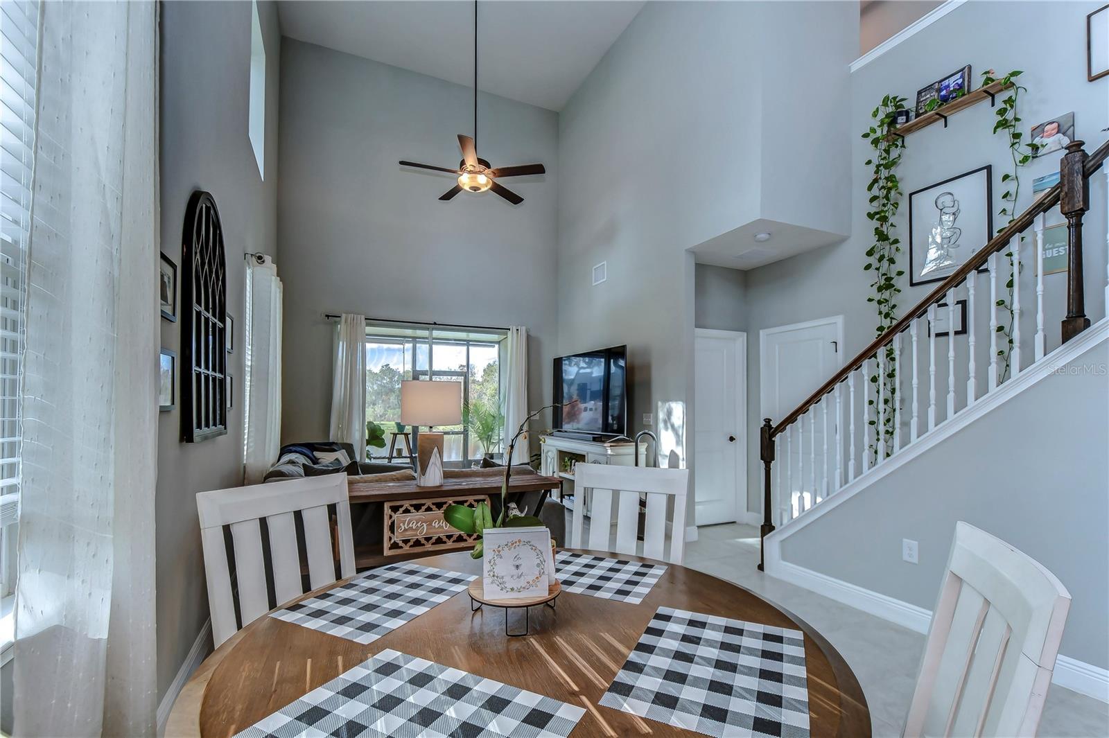 Image 26 of 66 For 2938 Rambler Ivy Loop