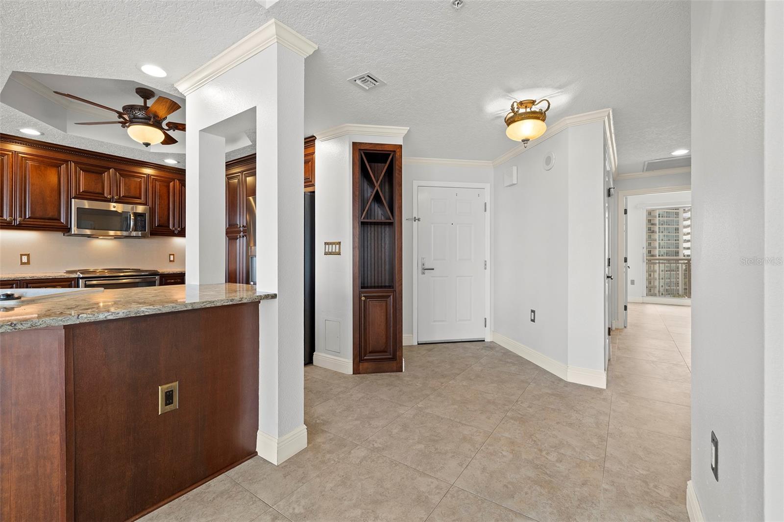 Image 17 of 50 For 371 Channelside Walk Way 902