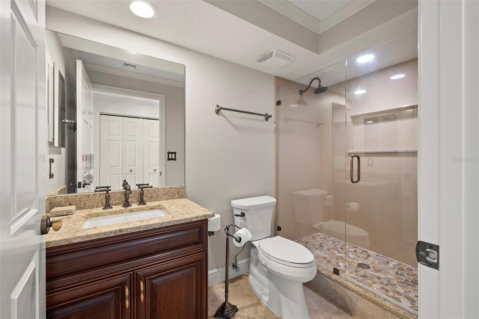 Image 39 of 50 For 371 Channelside Walk Way 902