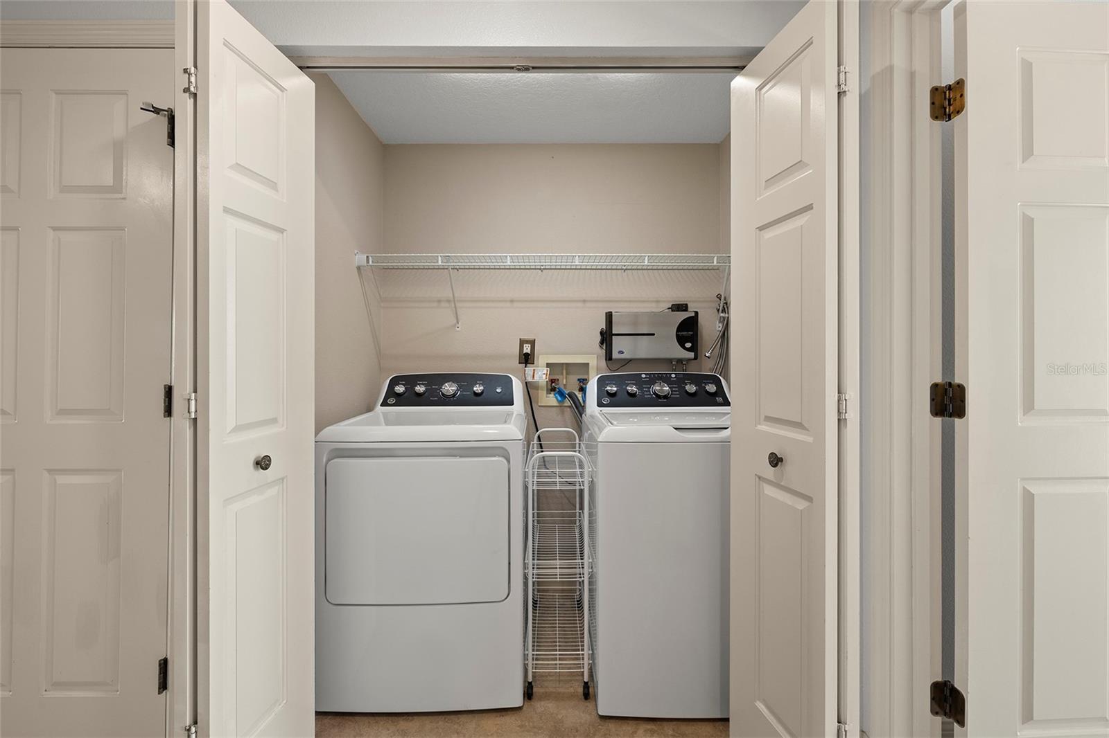 Image 43 of 50 For 371 Channelside Walk Way 902