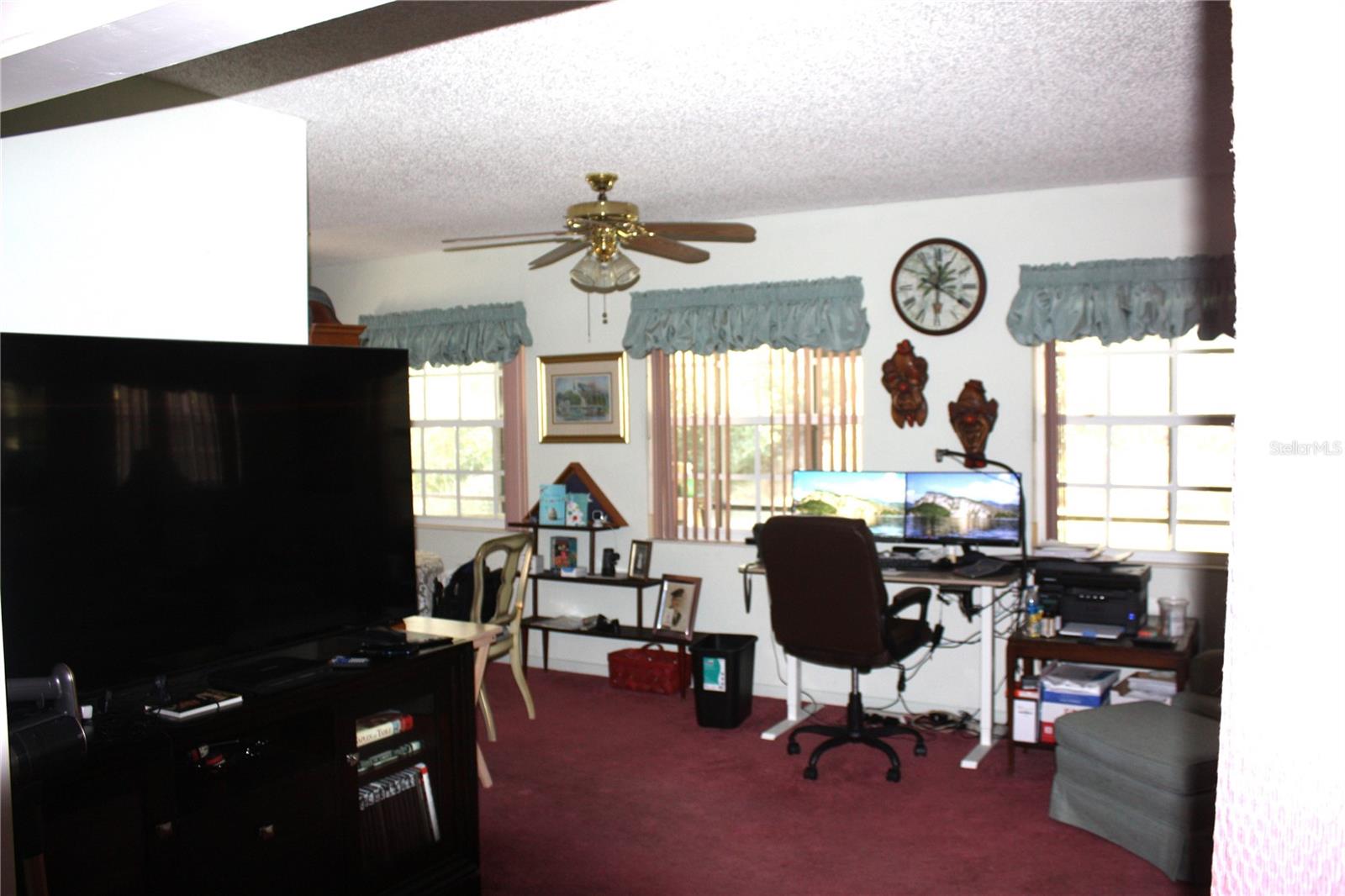 Image 4 of 20 For 18 Bristol Drive