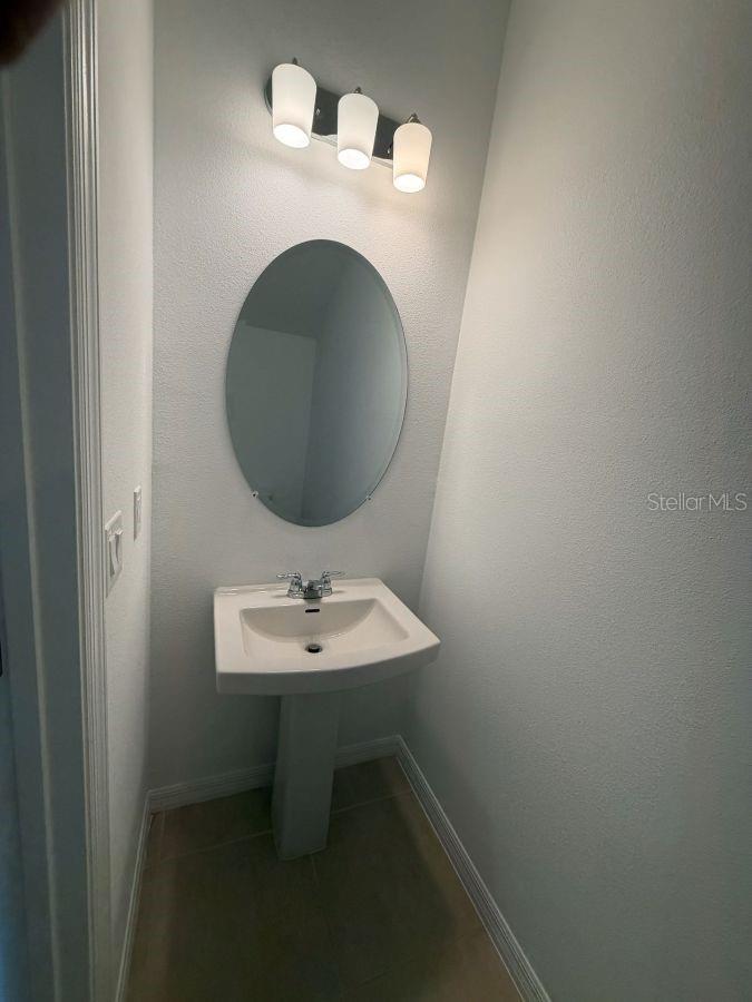 Image 11 of 31 For 11636 Glenside Terrace