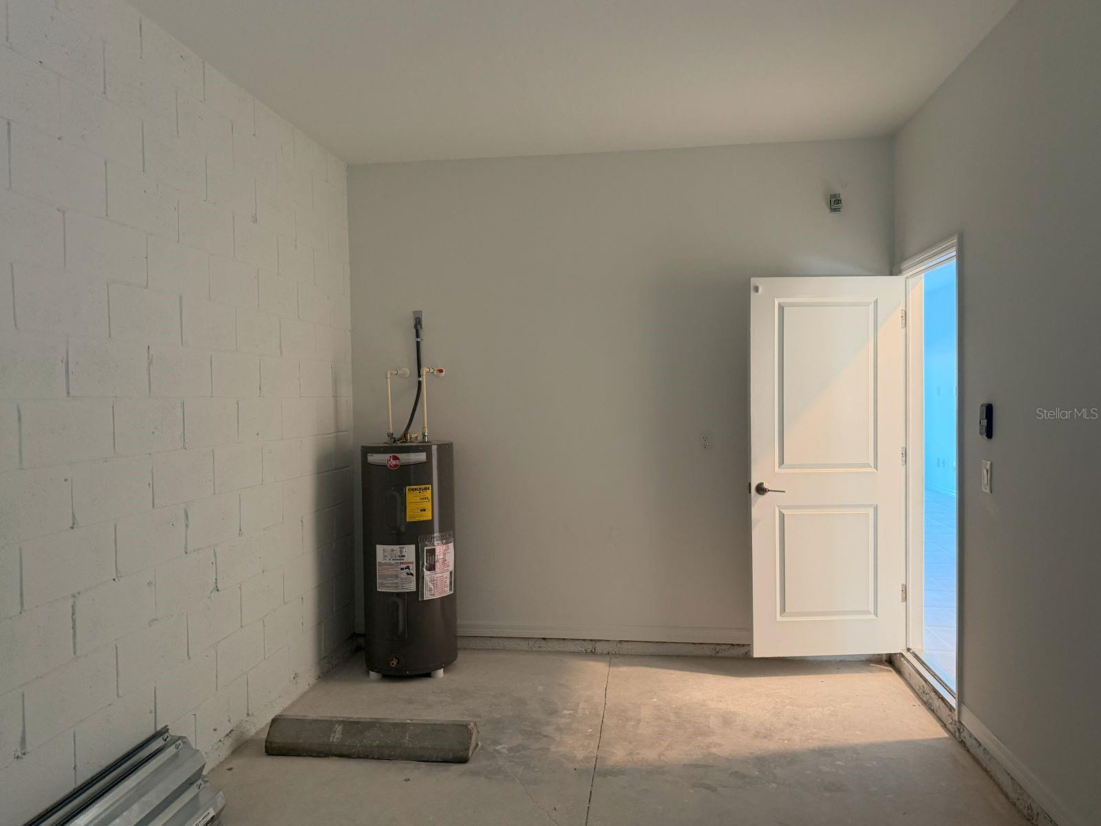 Image 13 of 31 For 11636 Glenside Terrace