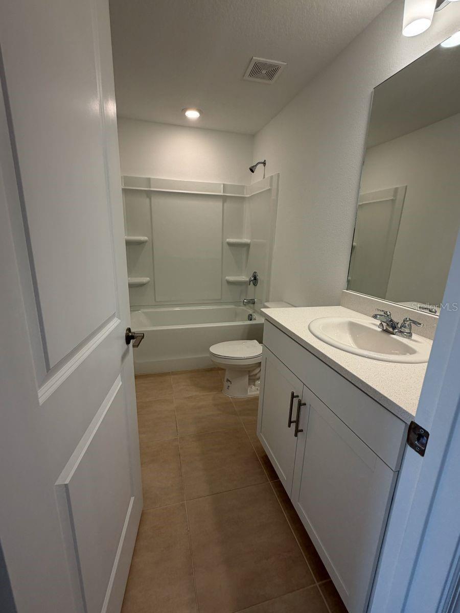 Image 24 of 31 For 11636 Glenside Terrace