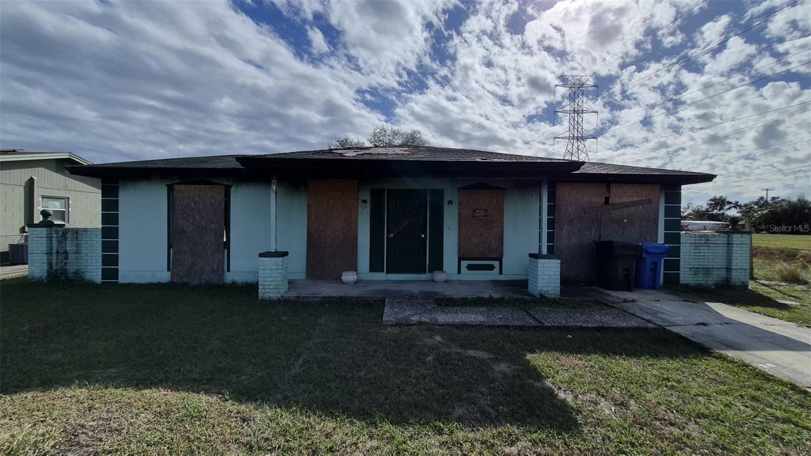 Listing Details for 8501 Ridein Road, TAMPA, FL 33619