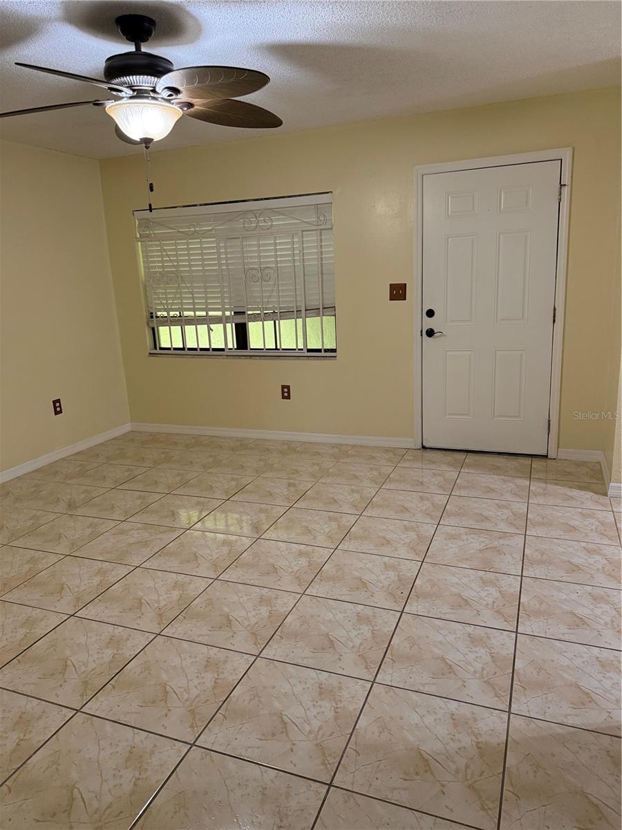 Image 13 of 27 For 4414 Clark Avenue 13