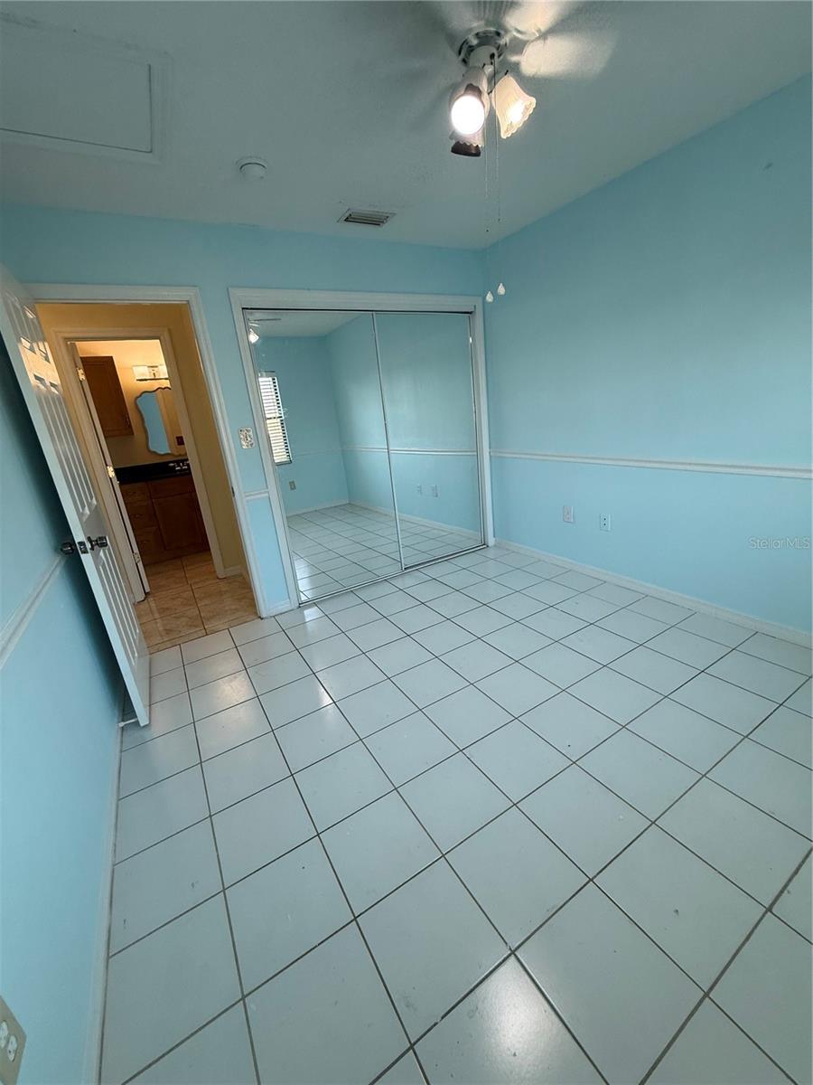 Image 25 of 27 For 4414 Clark Avenue 13