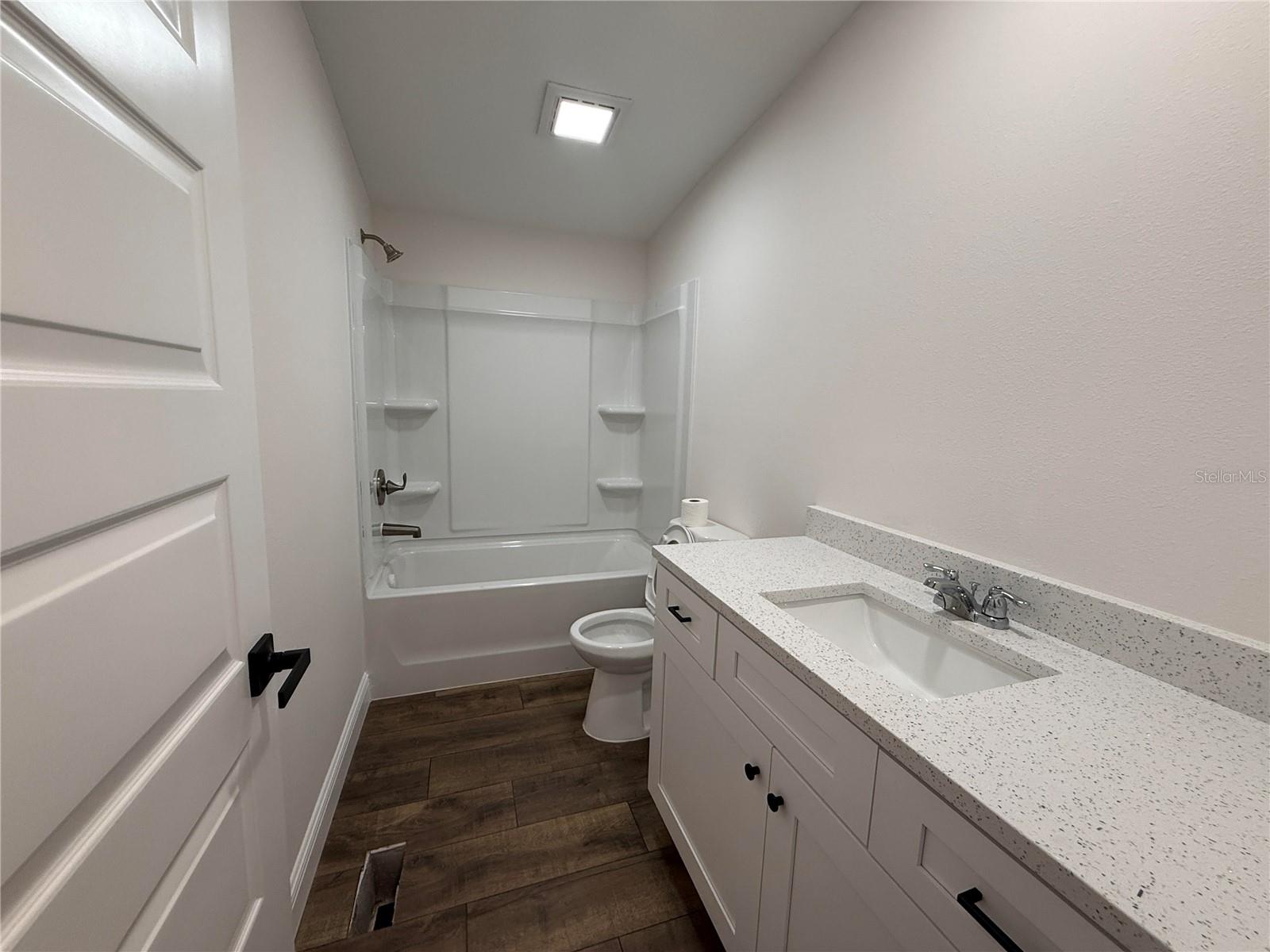 Image 15 of 23 For 3556 C 462