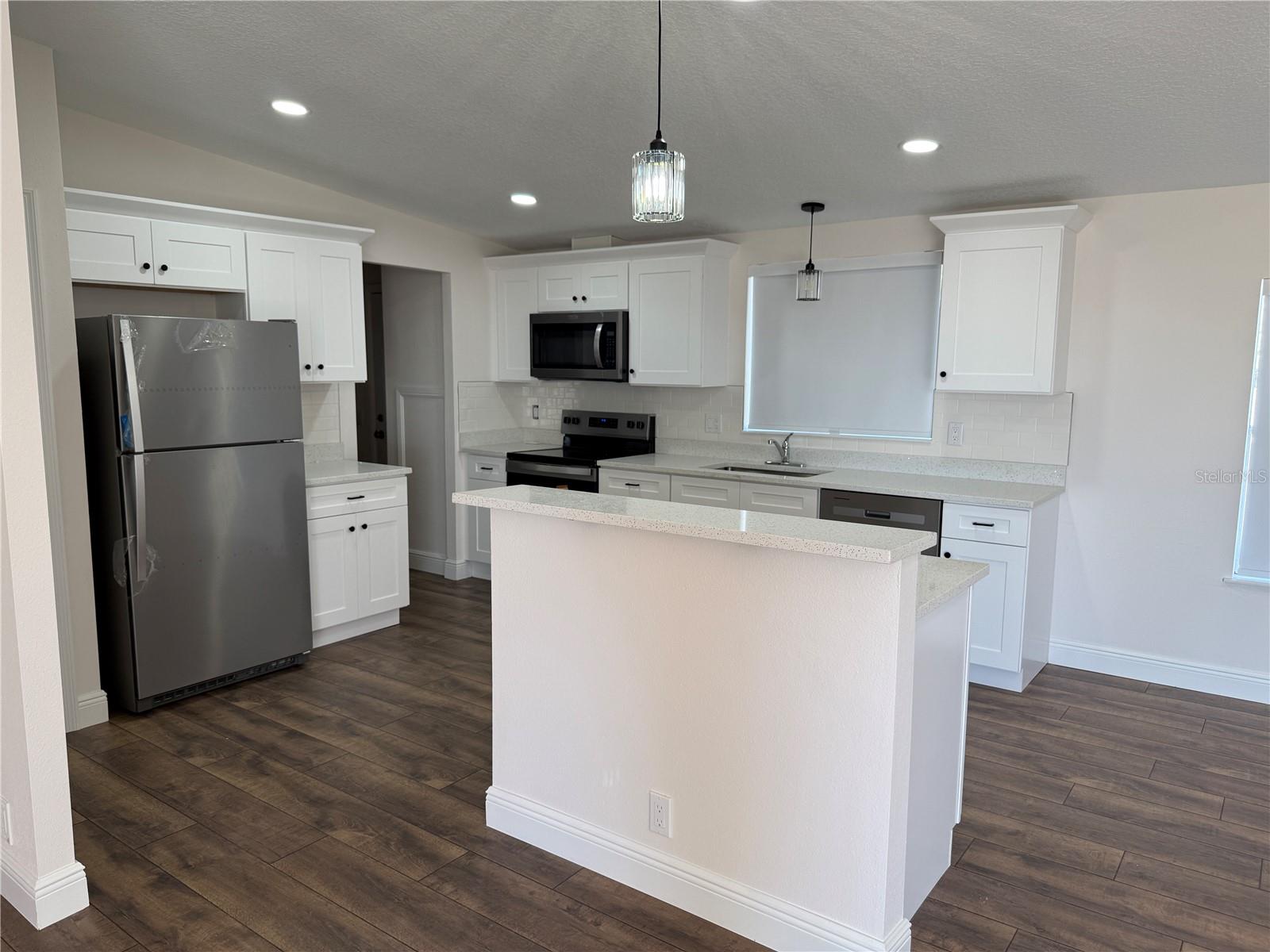 Image 4 of 23 For 3556 C 462