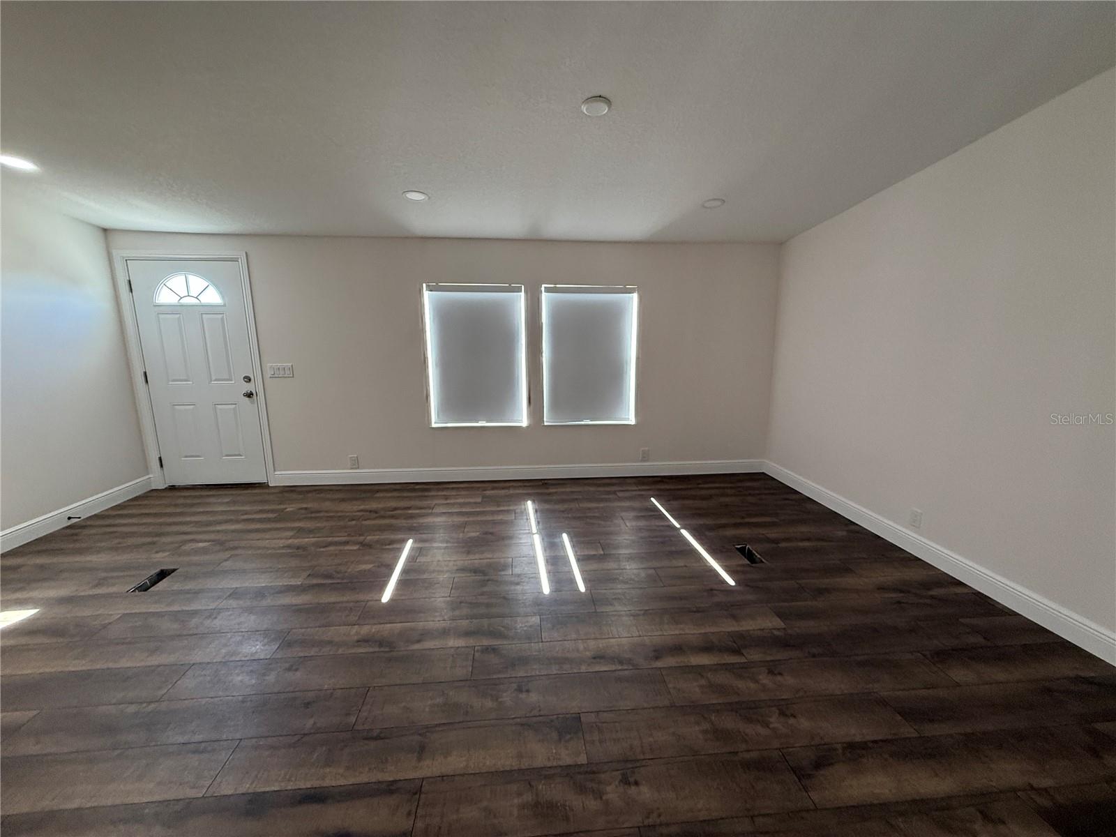 Image 5 of 23 For 3556 C 462