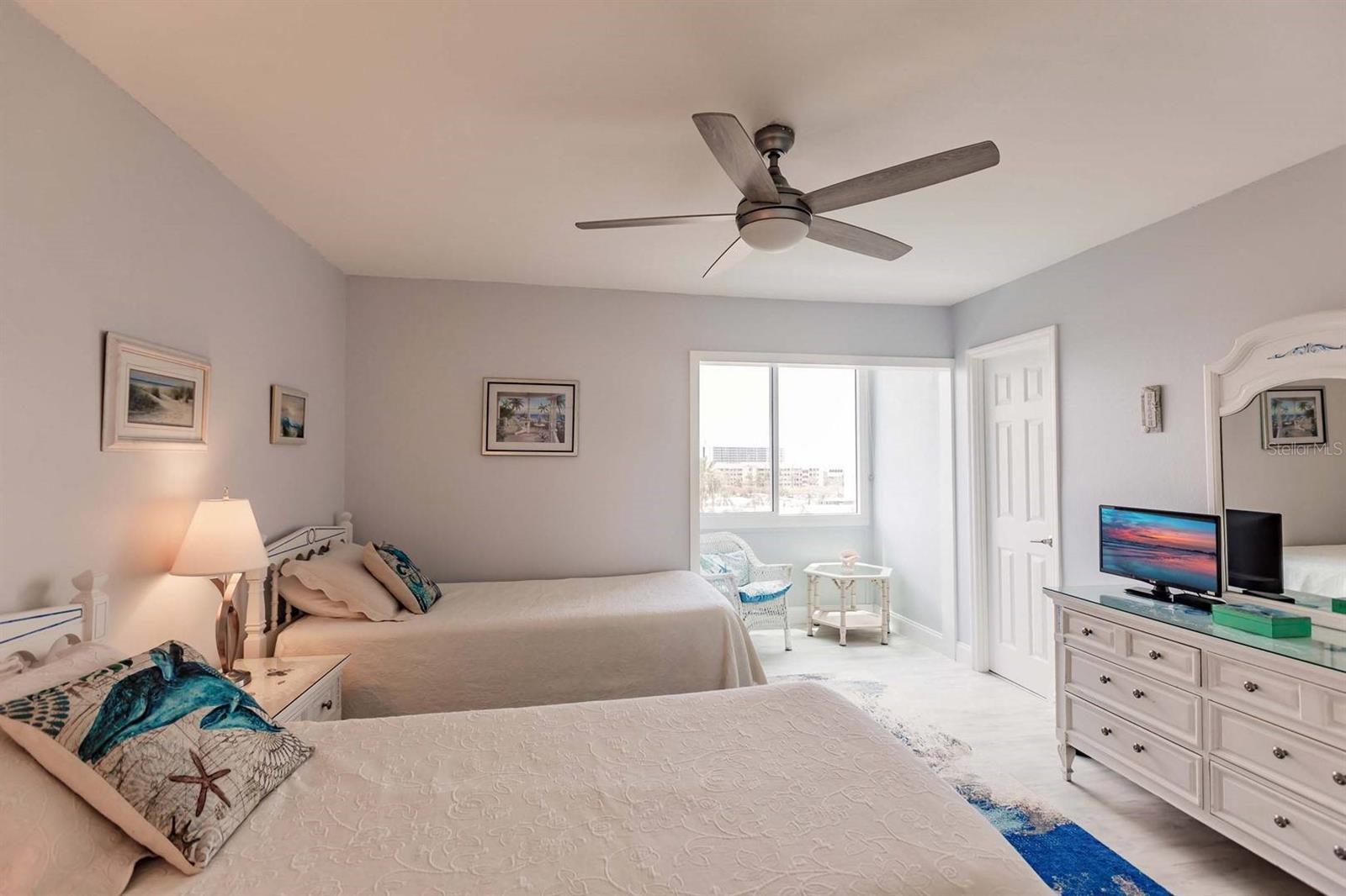 Image 13 of 24 For 1125 Peppertree Drive 501