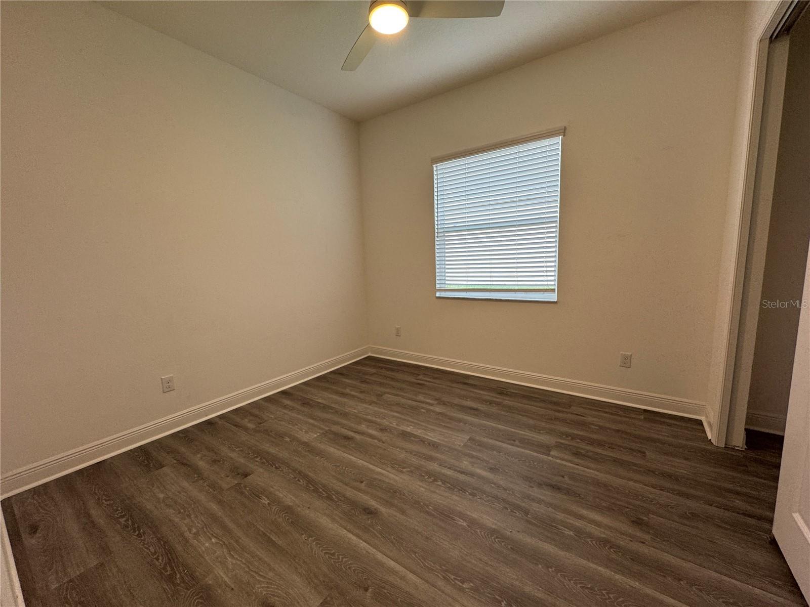 Image 27 of 55 For 31045 Lindentree Drive