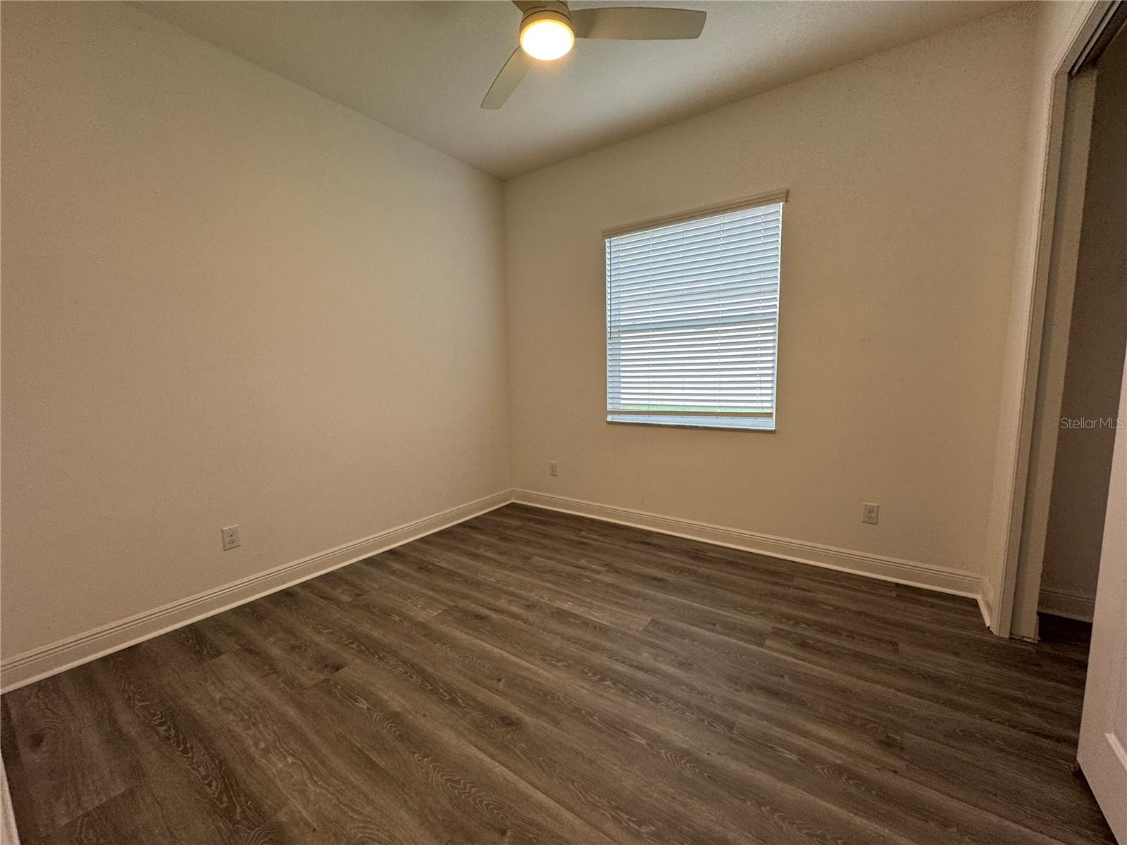 Image 28 of 55 For 31045 Lindentree Drive