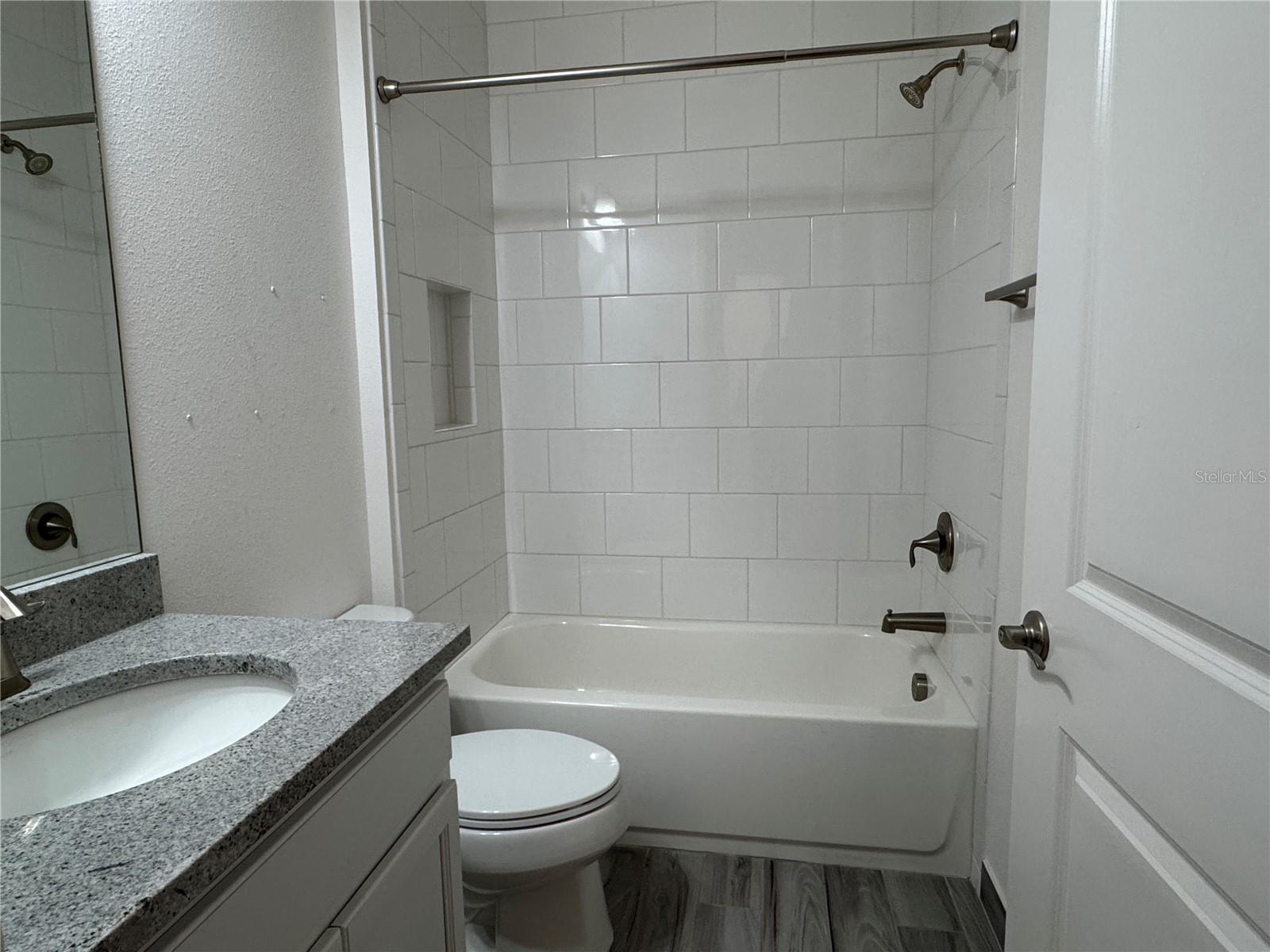 Image 30 of 55 For 31045 Lindentree Drive