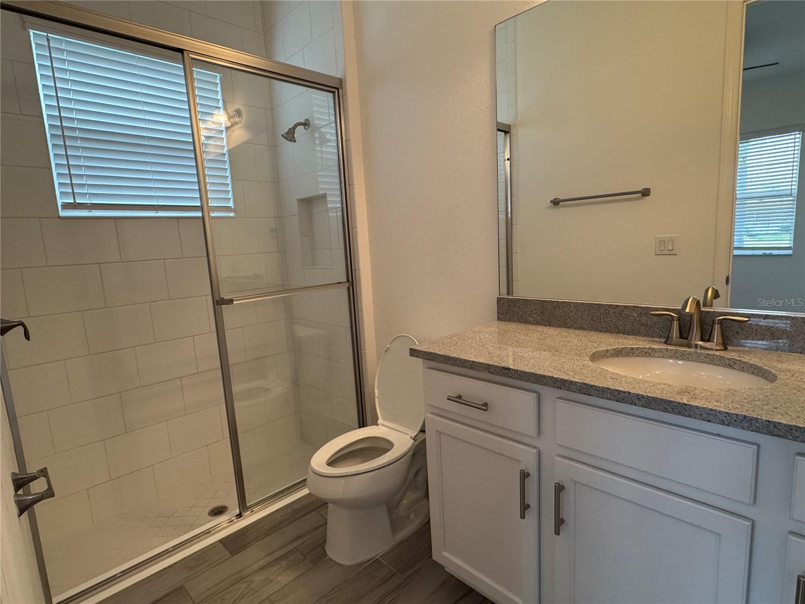 Image 35 of 55 For 31045 Lindentree Drive