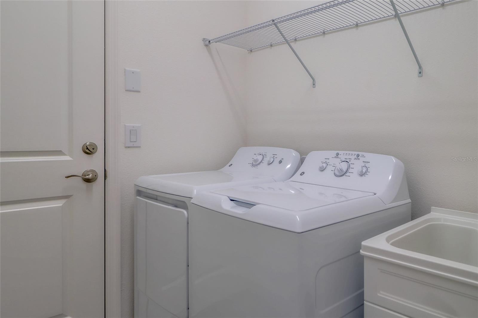 Image 37 of 55 For 31045 Lindentree Drive