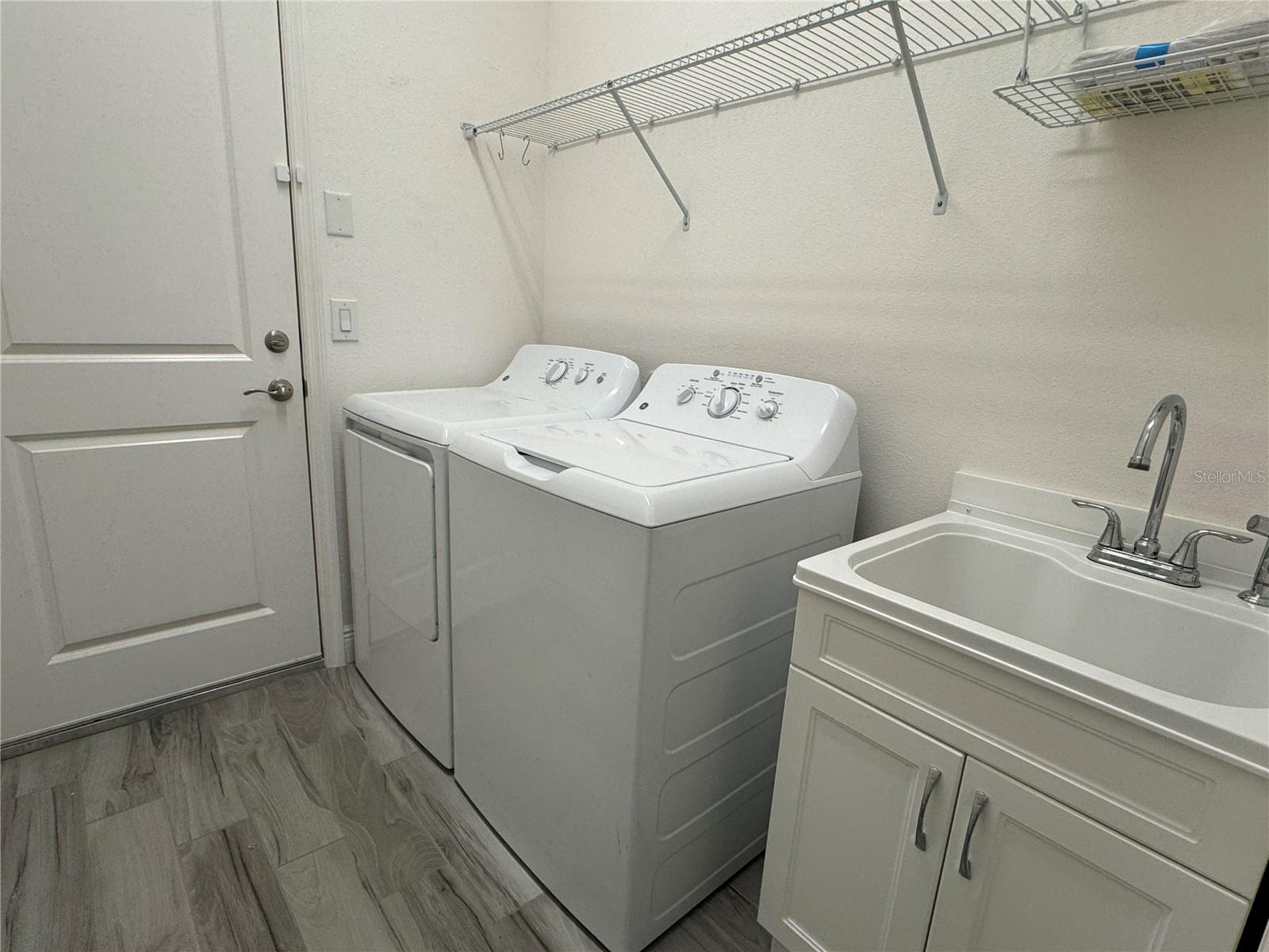 Image 38 of 55 For 31045 Lindentree Drive