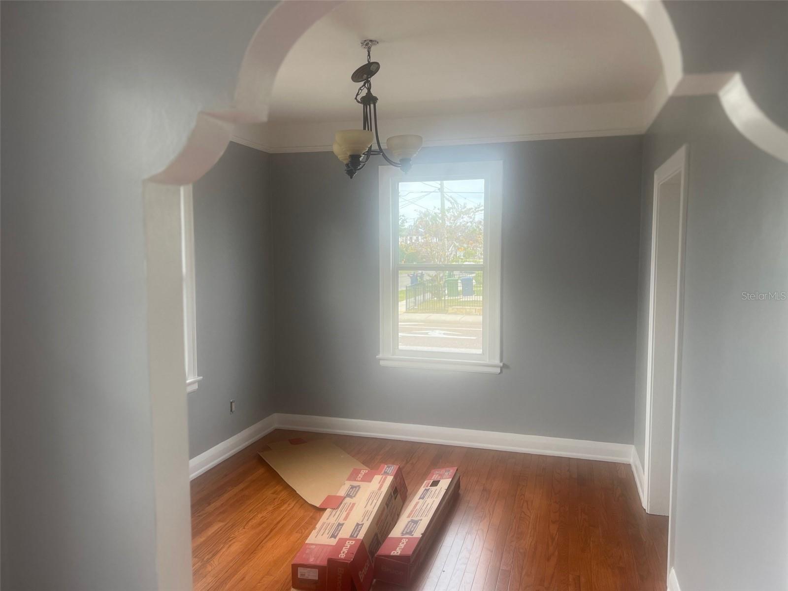 Image 5 of 12 For 2323 North B Street